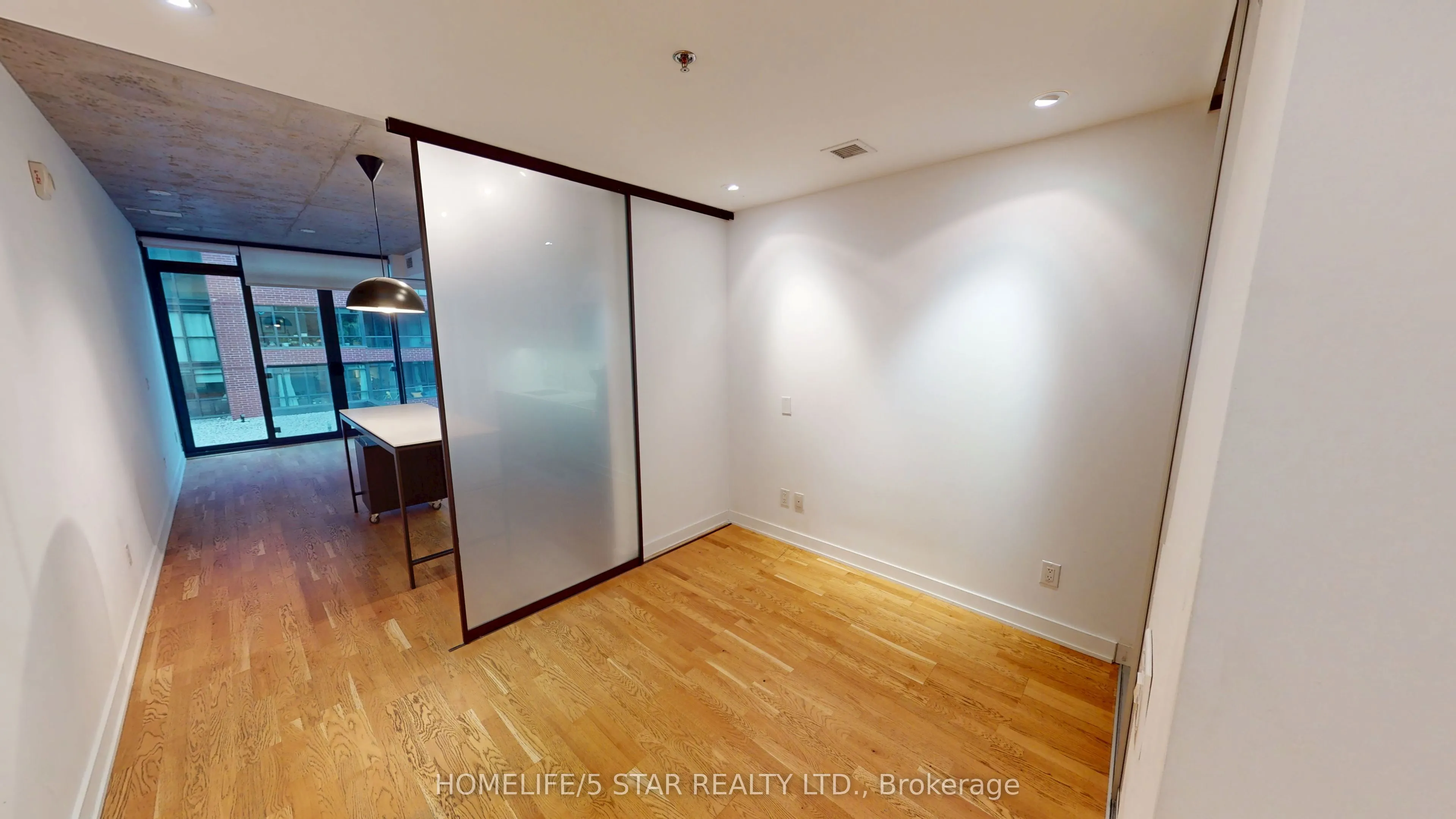 8 Dovercourt Road, #807