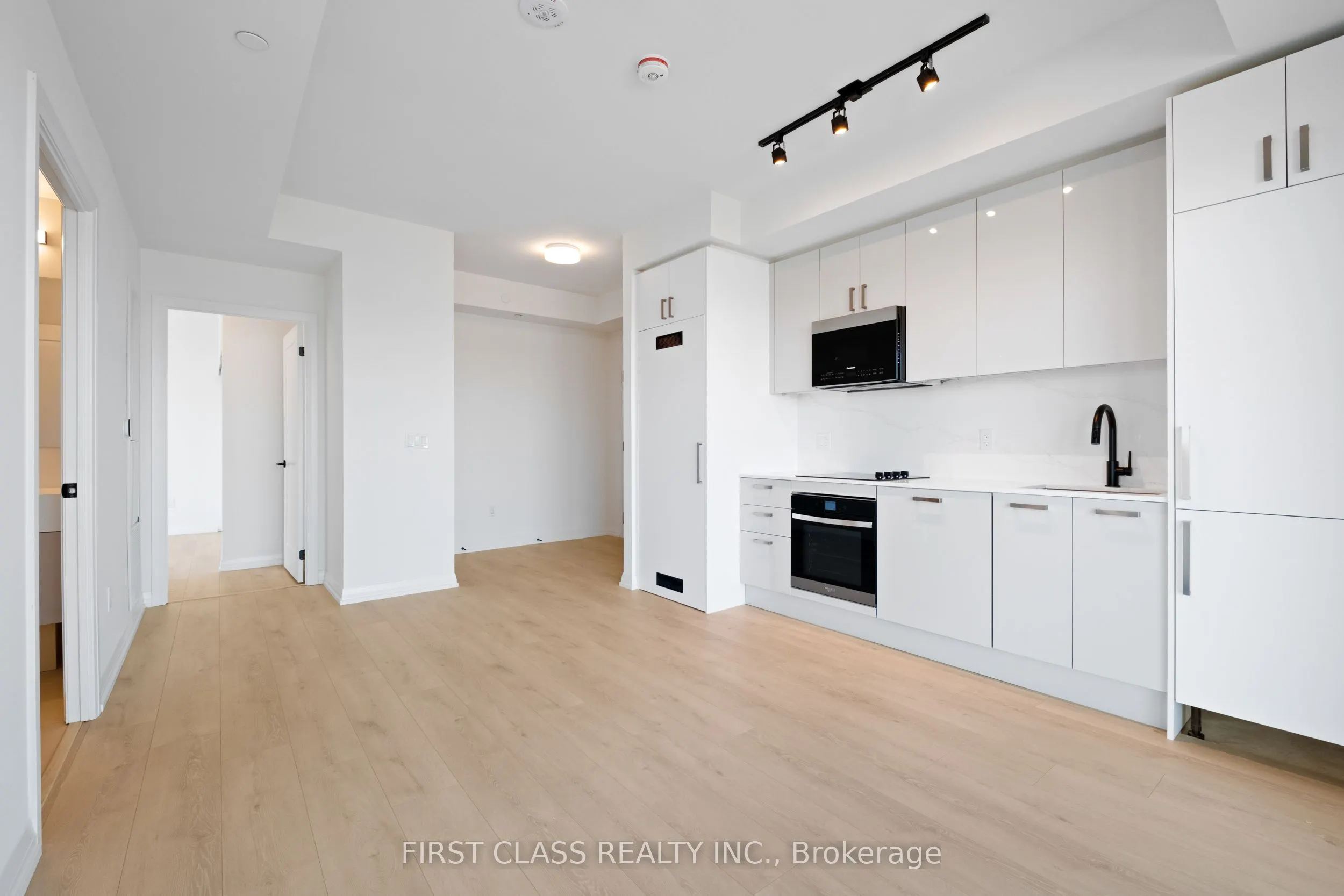 280 Dundas Street, #2911