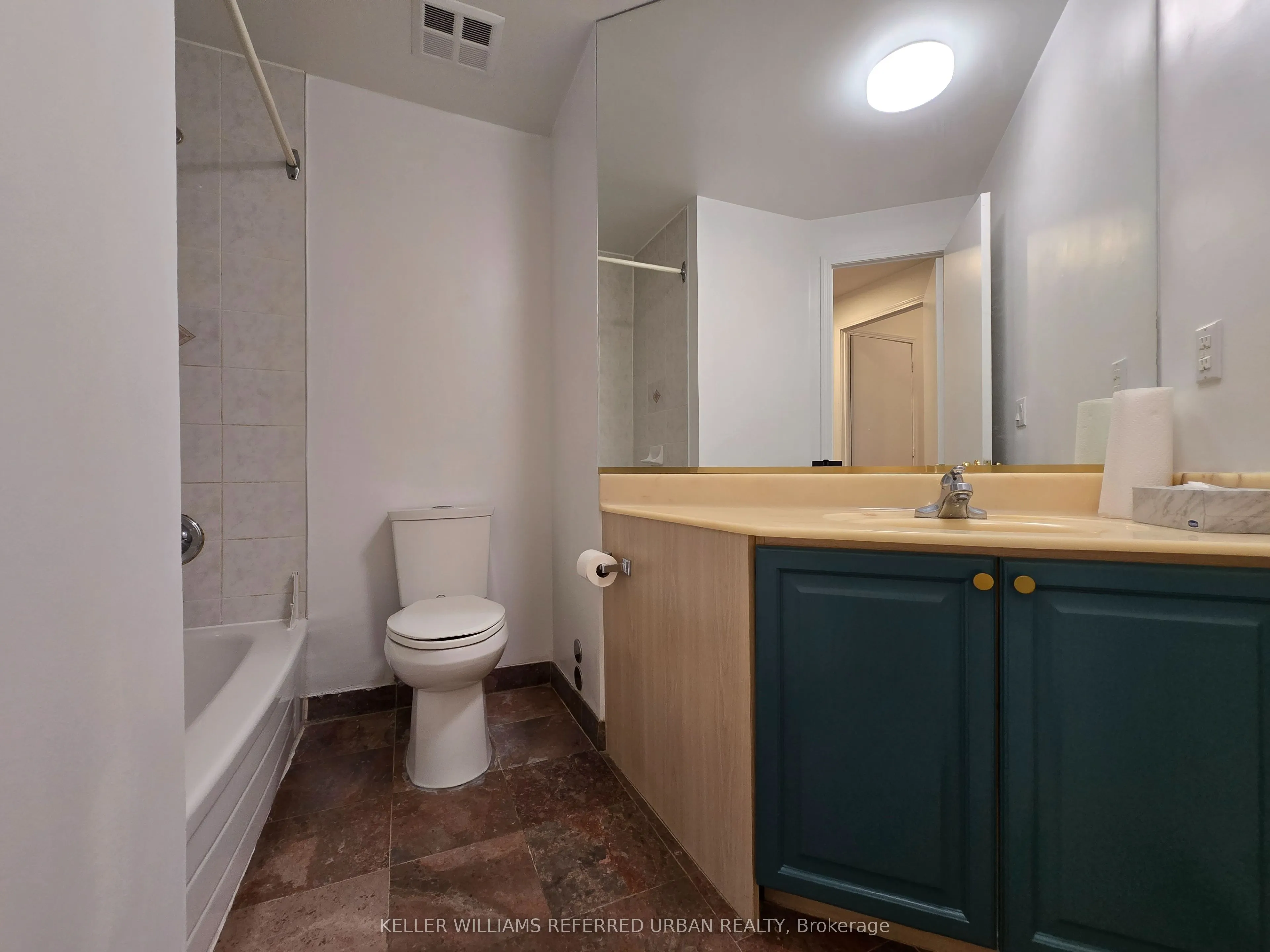 7 King Street E, #1610
