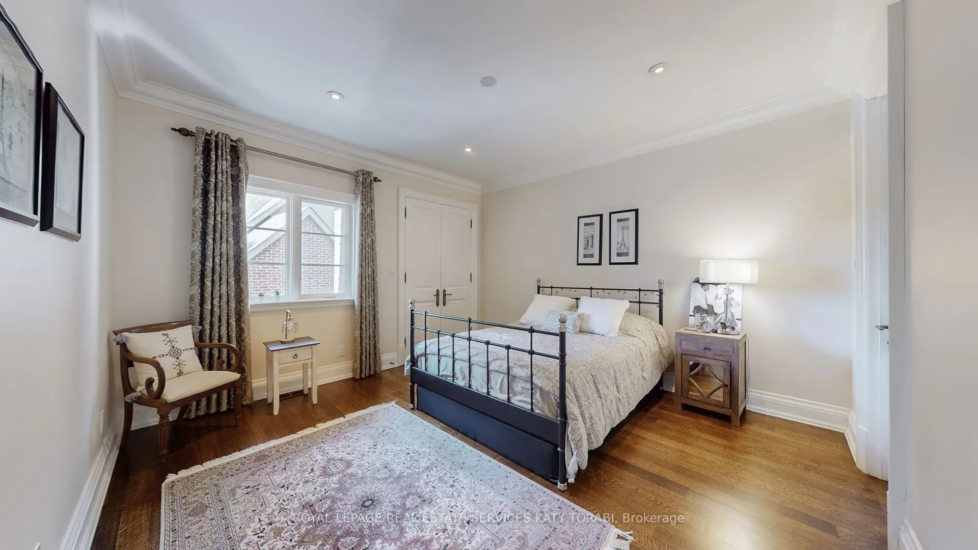 1B Carluke Crescent