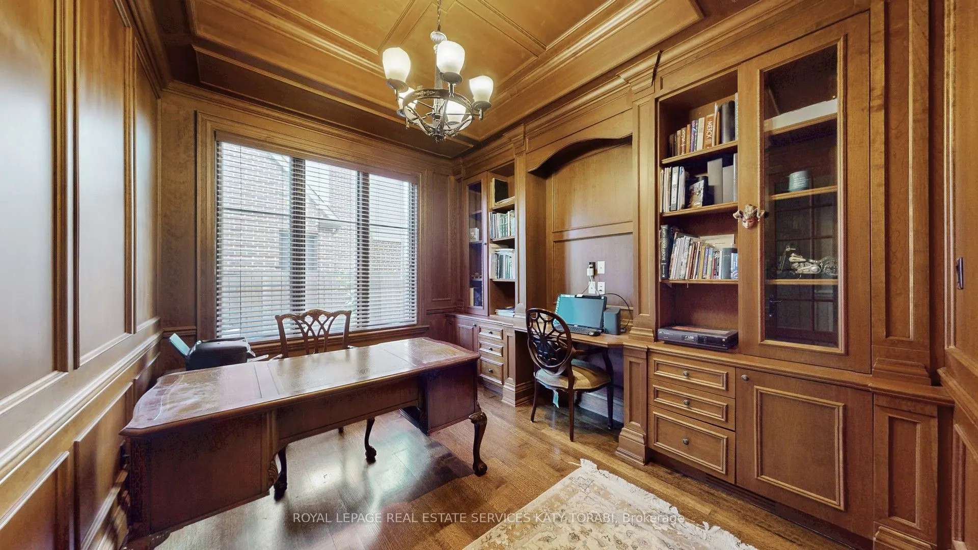 1B Carluke Crescent