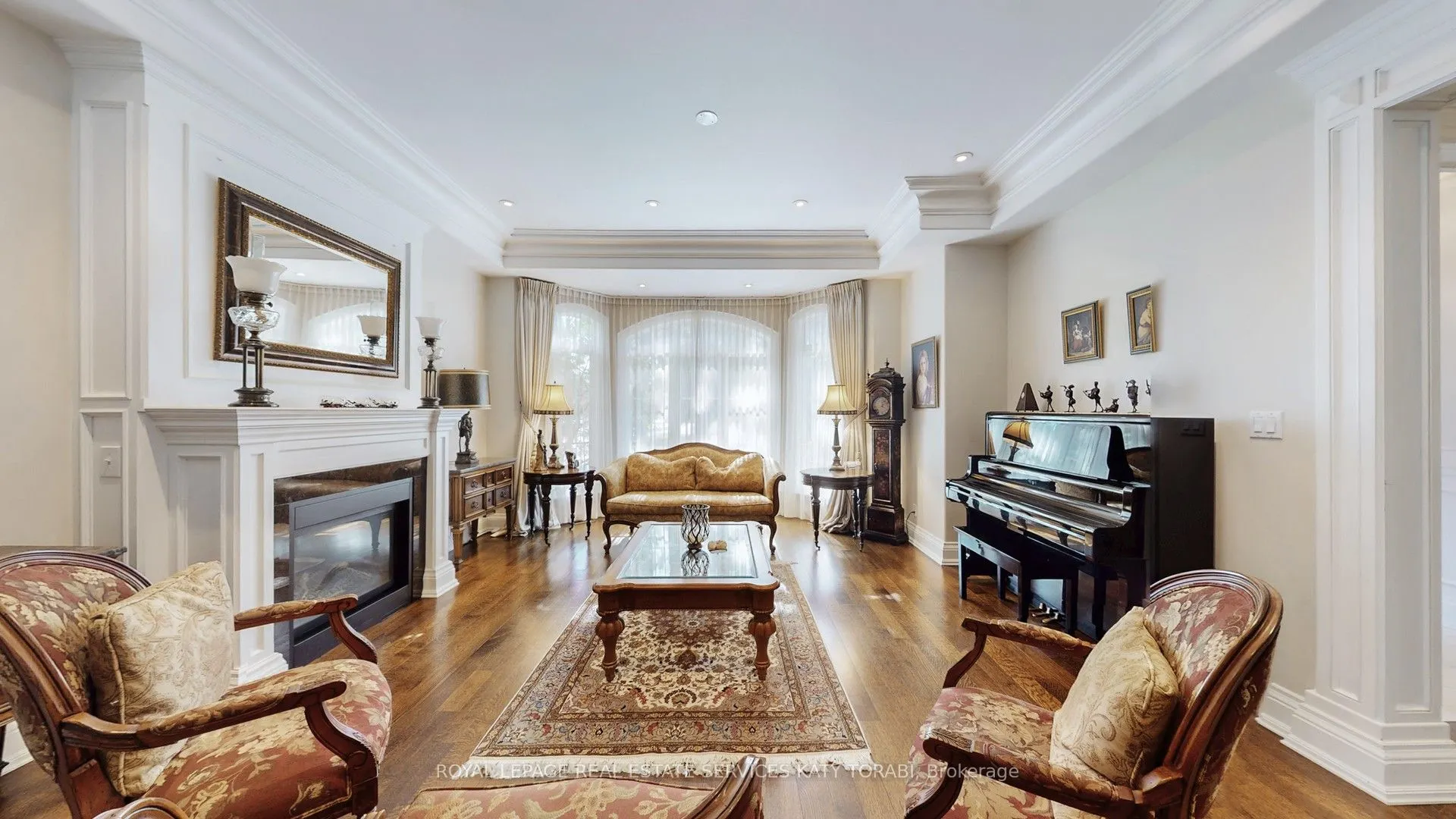 1B Carluke Crescent