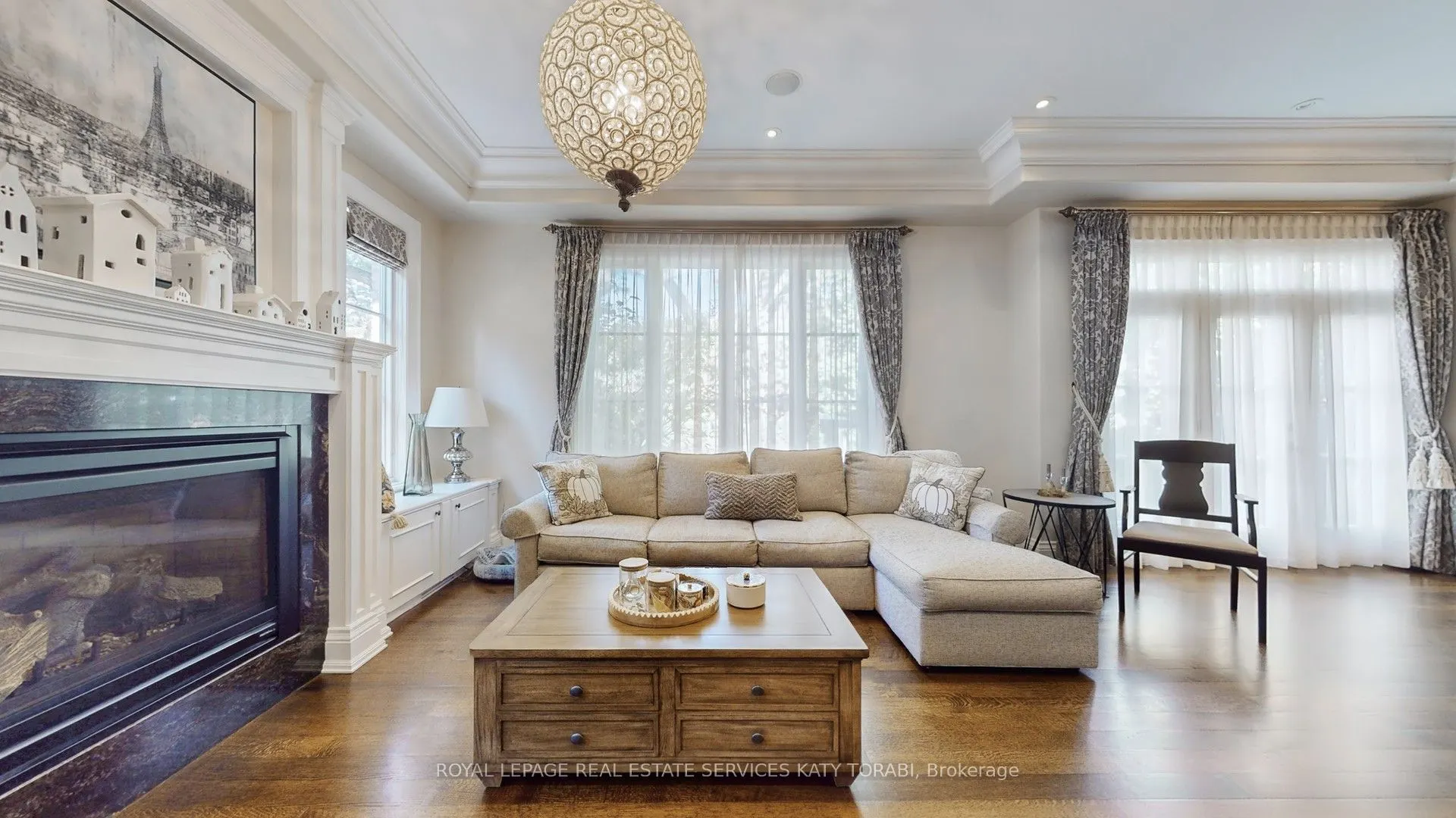 1B Carluke Crescent