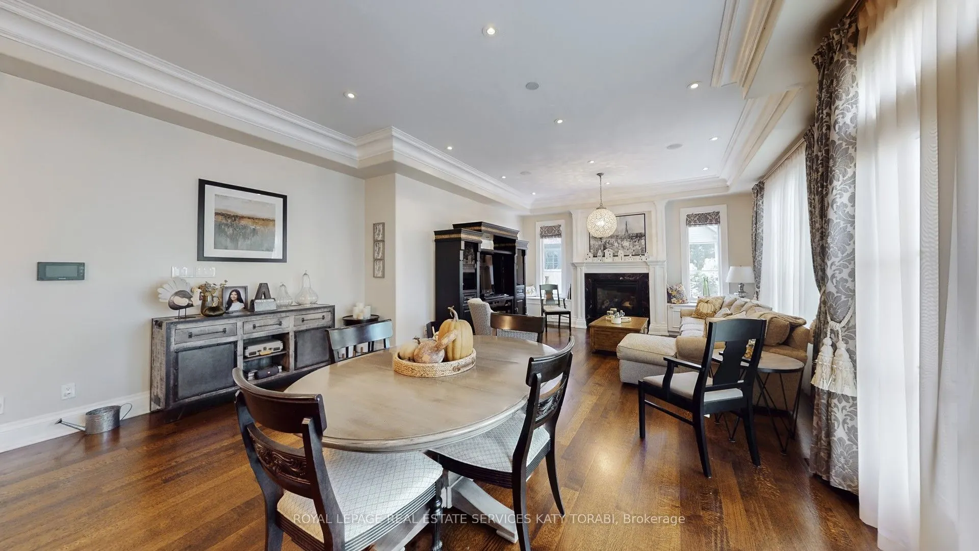 1B Carluke Crescent