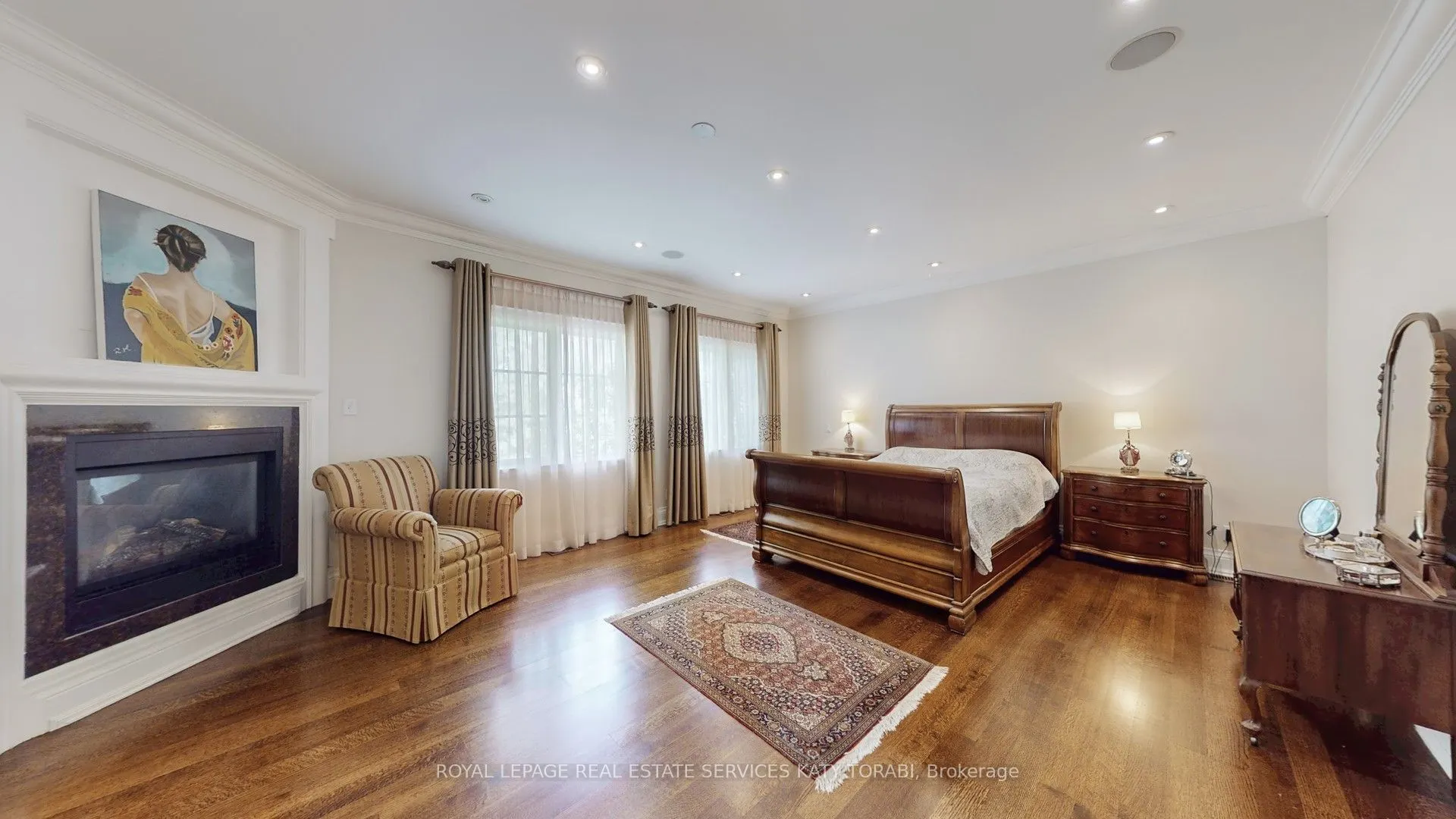 1B Carluke Crescent