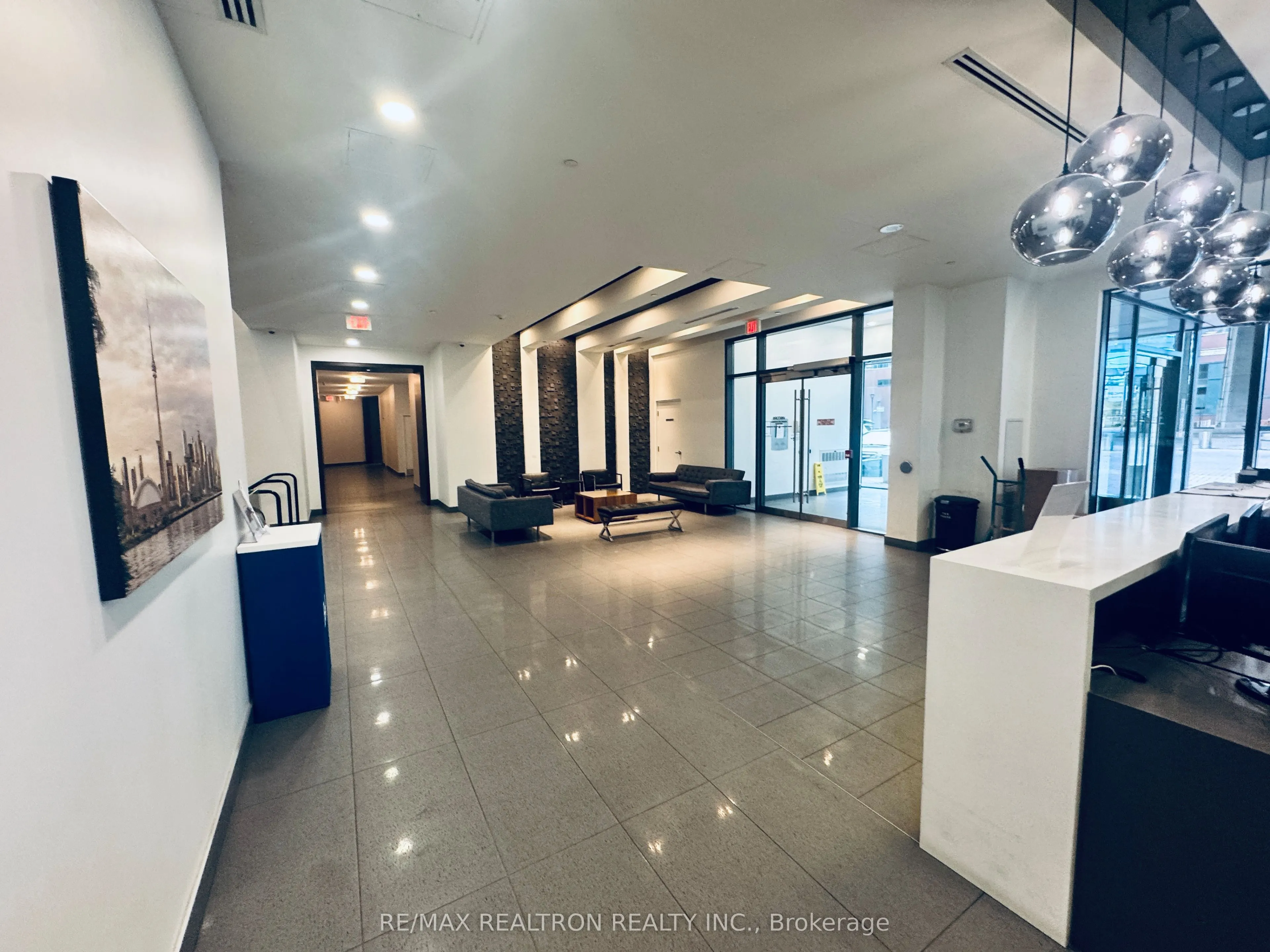20 Bruyeres Mews, #516