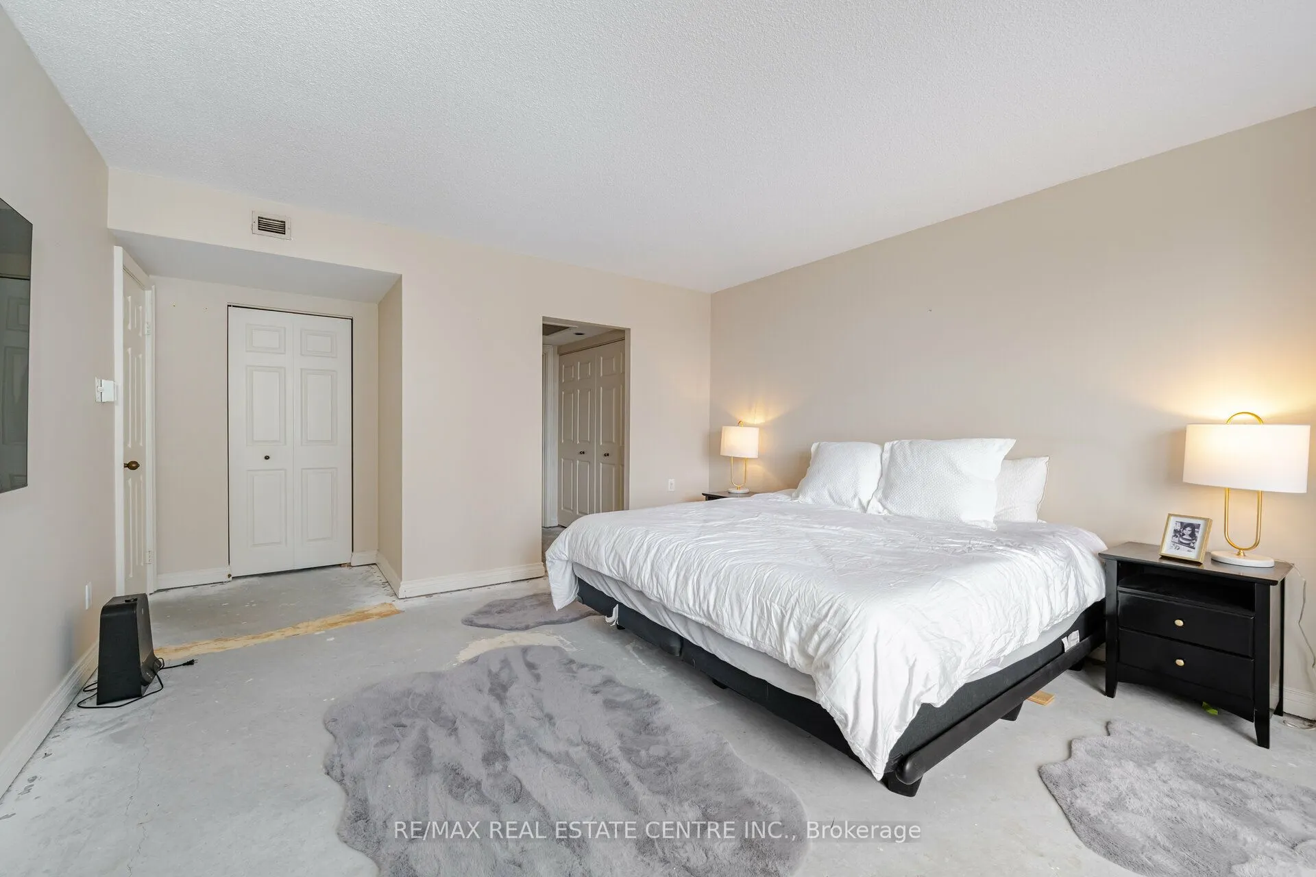 175 Cumberland Street, #2201