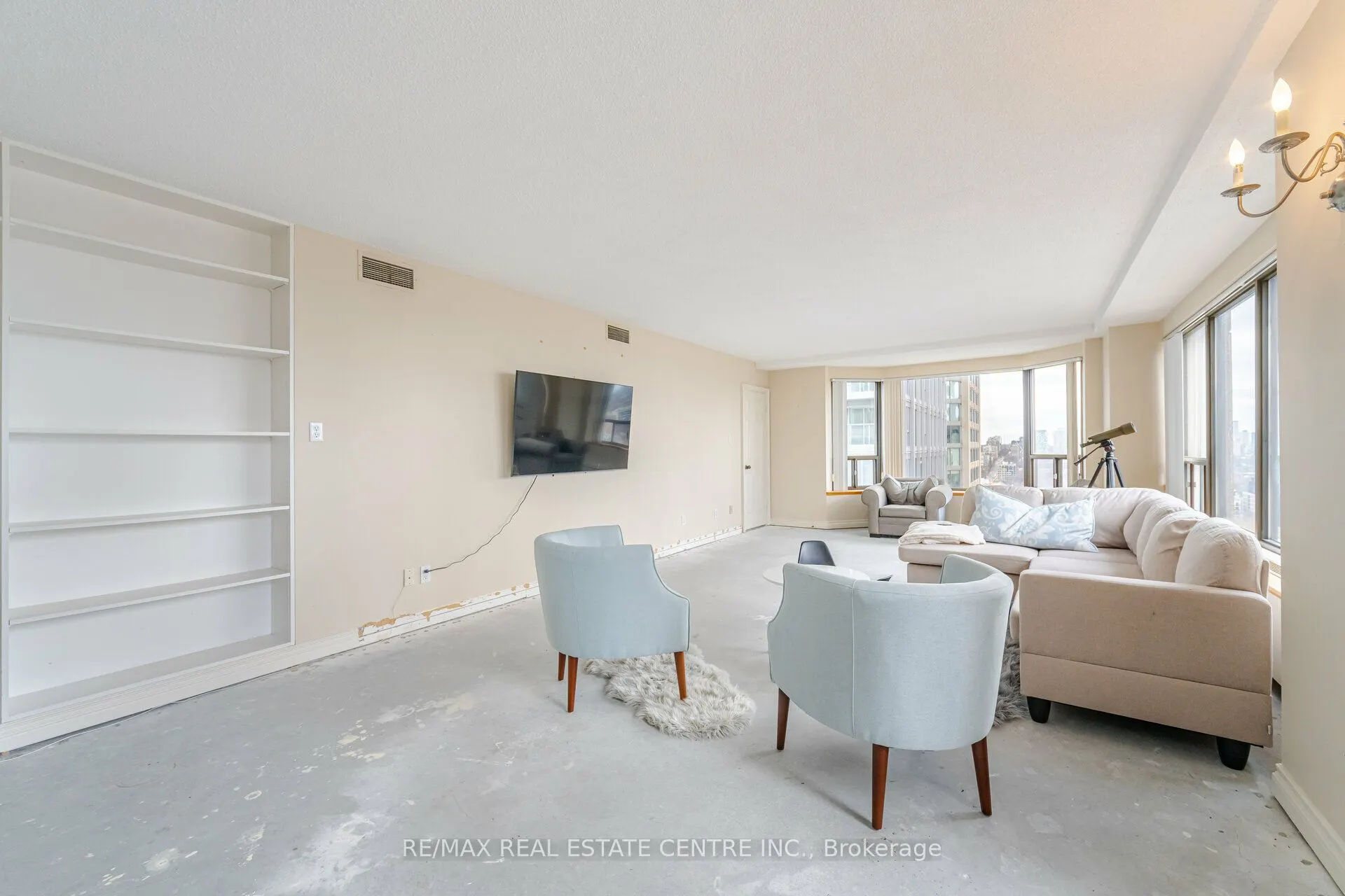 175 Cumberland Street, #2201