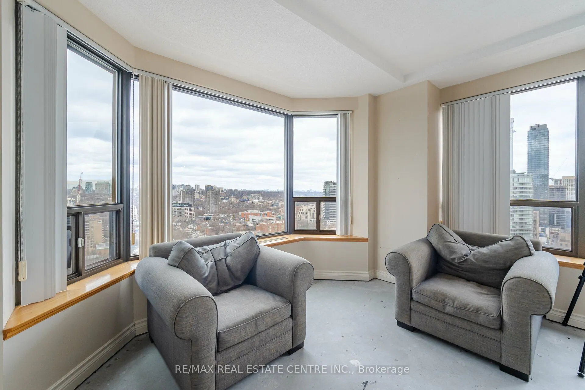 175 Cumberland Street, #2201