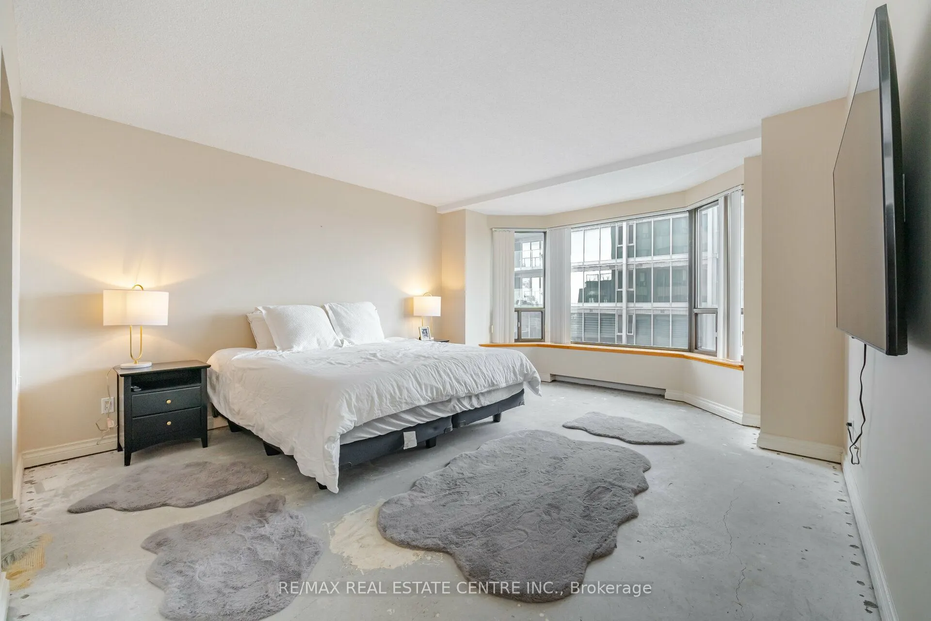175 Cumberland Street, #2201