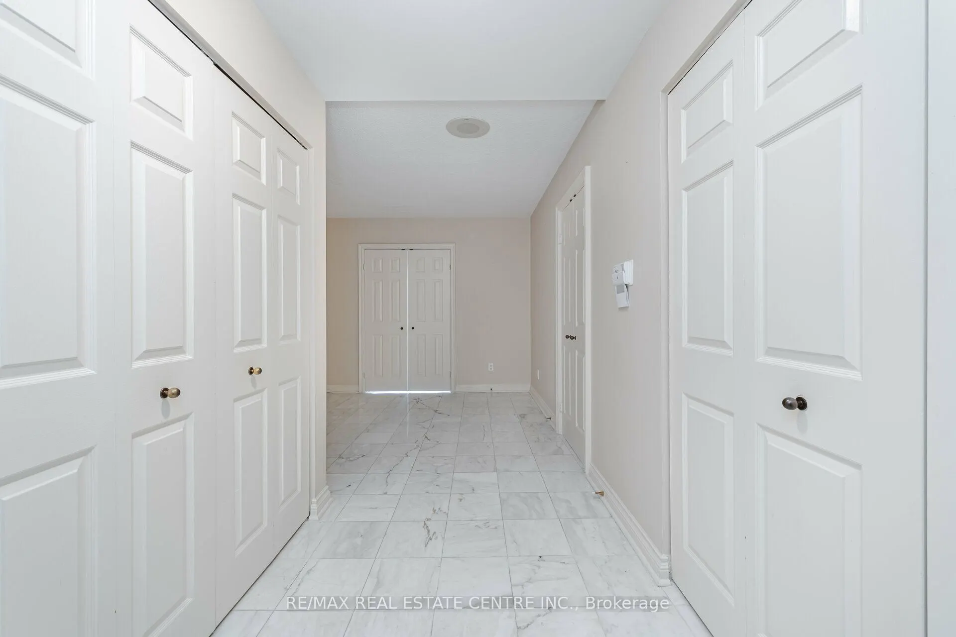 175 Cumberland Street, #2201