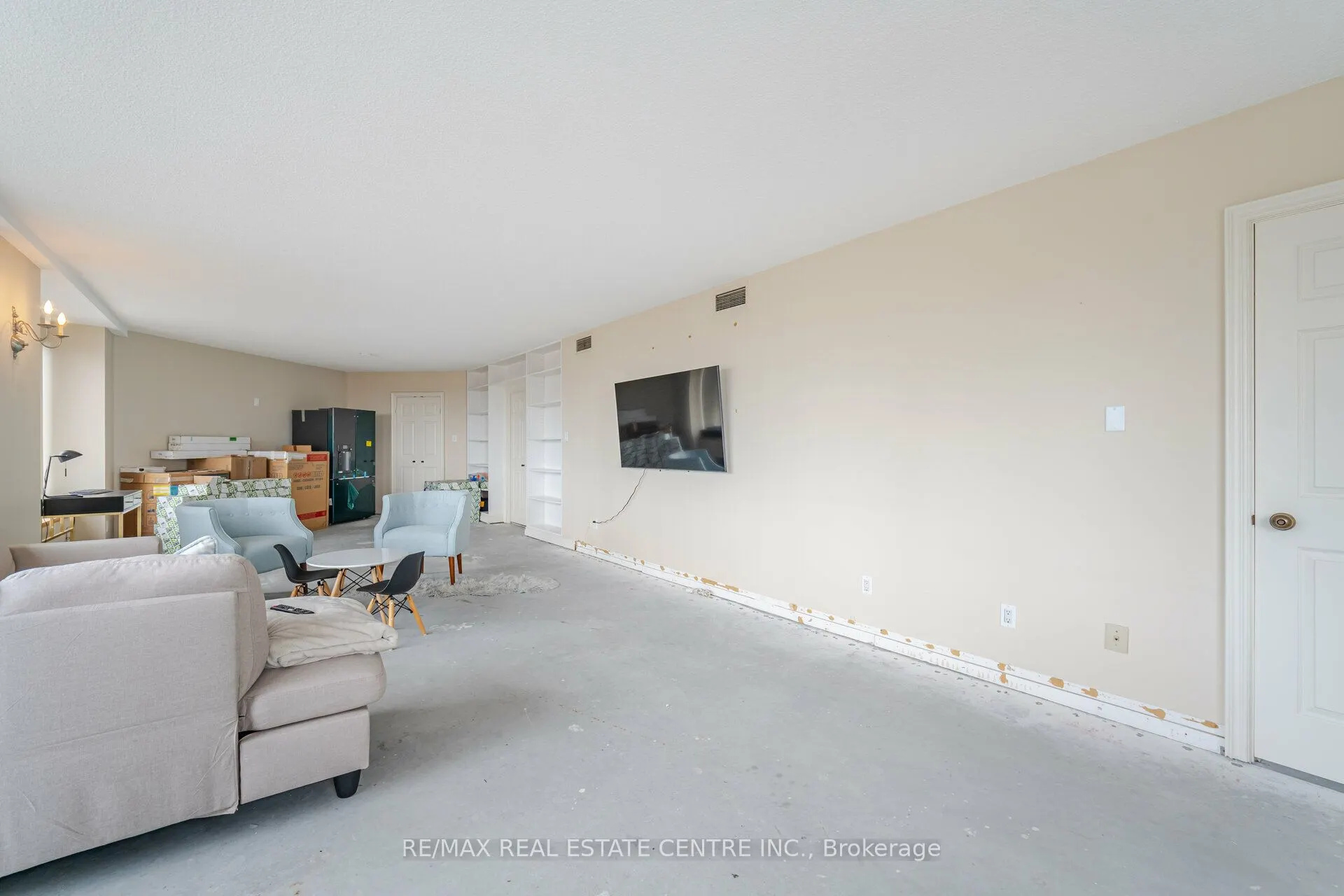 175 Cumberland Street, #2201