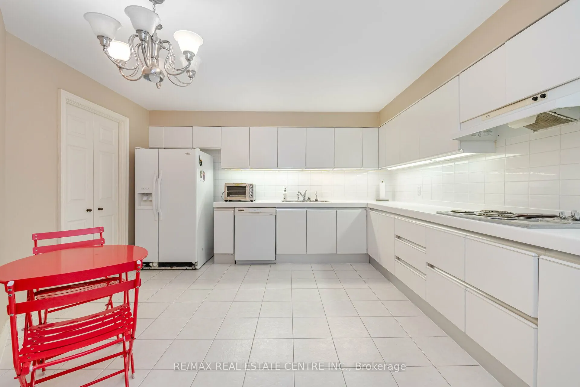 175 Cumberland Street, #2201
