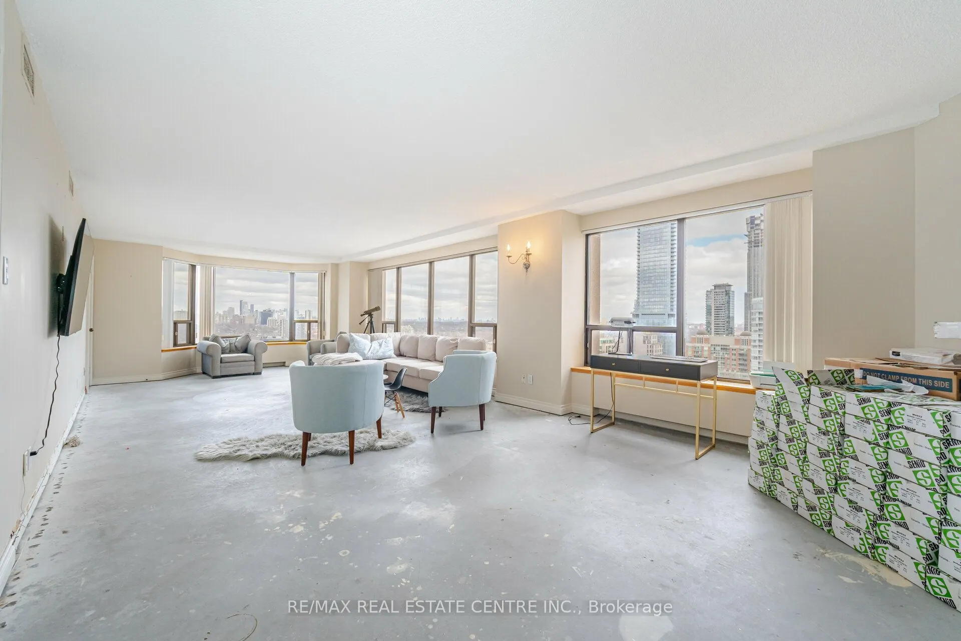 175 Cumberland Street, #2201
