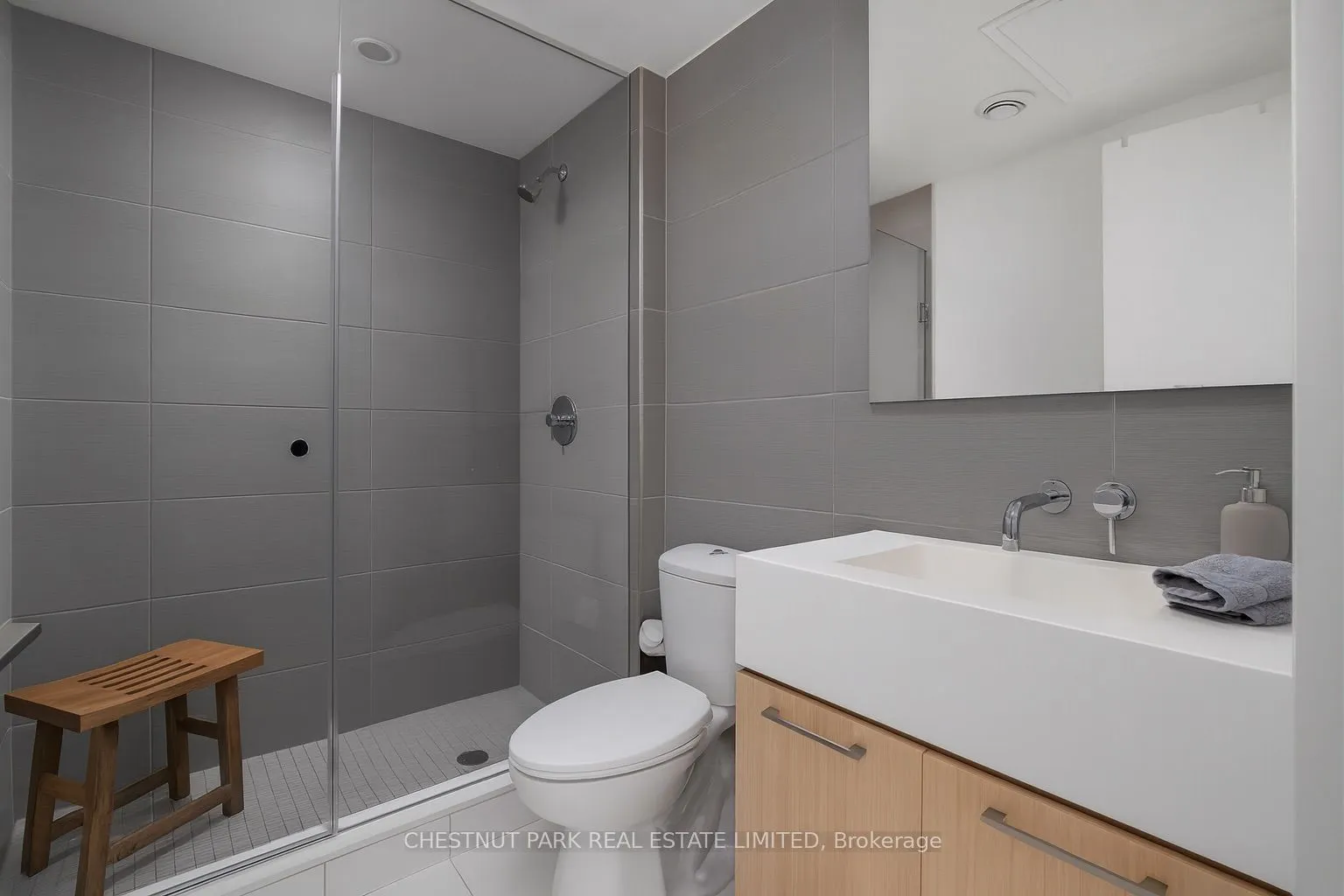 461 Adelaide Street, #230