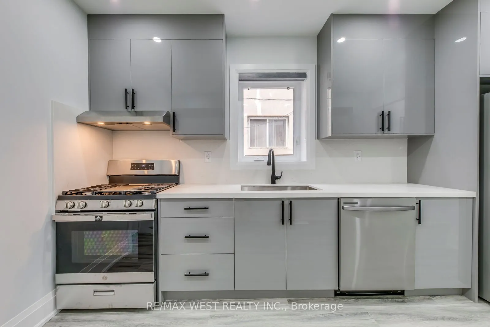 1190 Ossington Avenue, #1