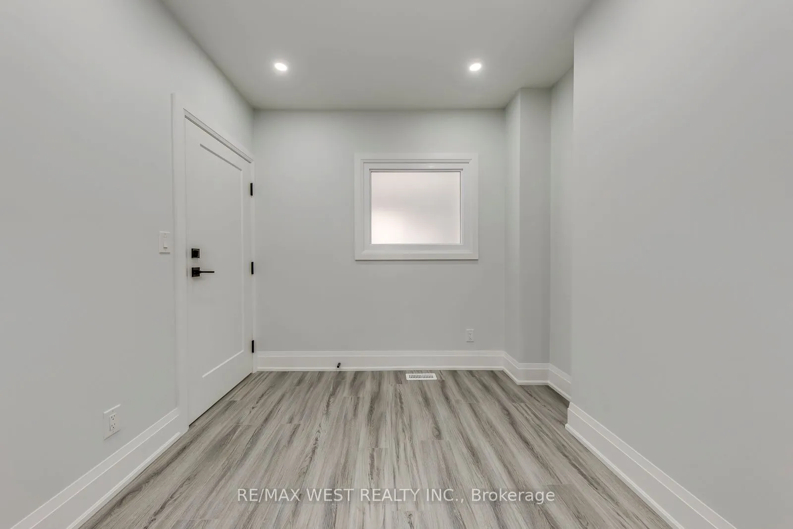 1190 Ossington Avenue, #1