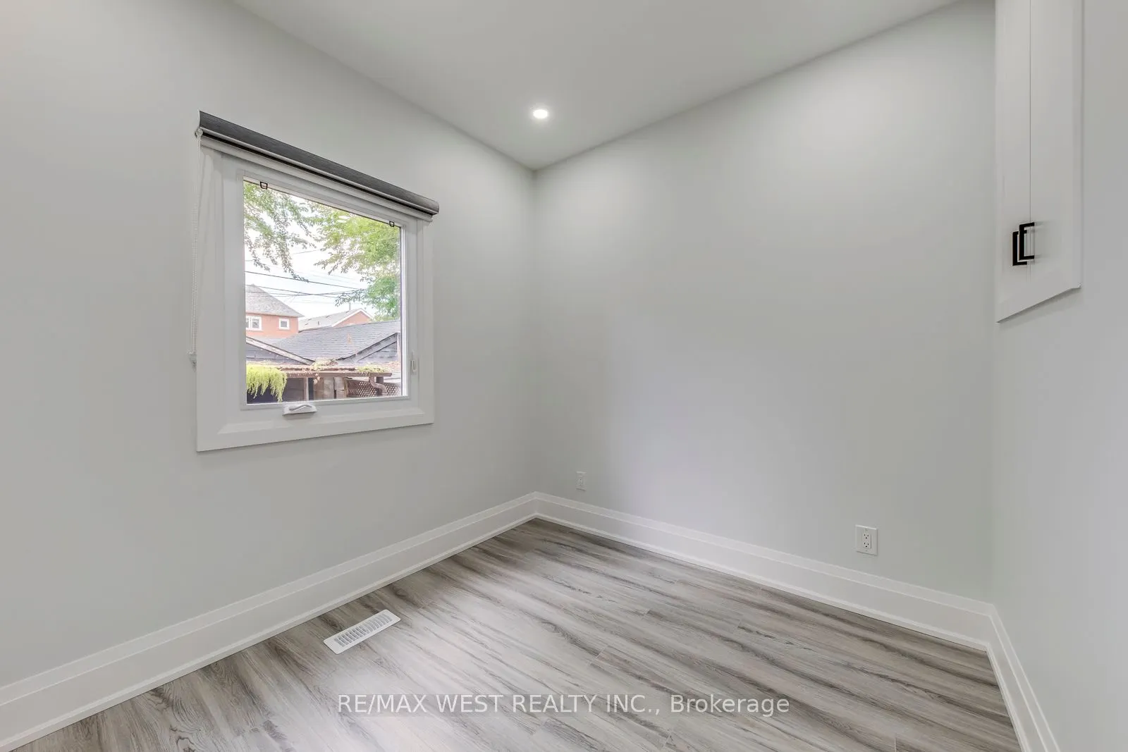 1190 Ossington Avenue, #1