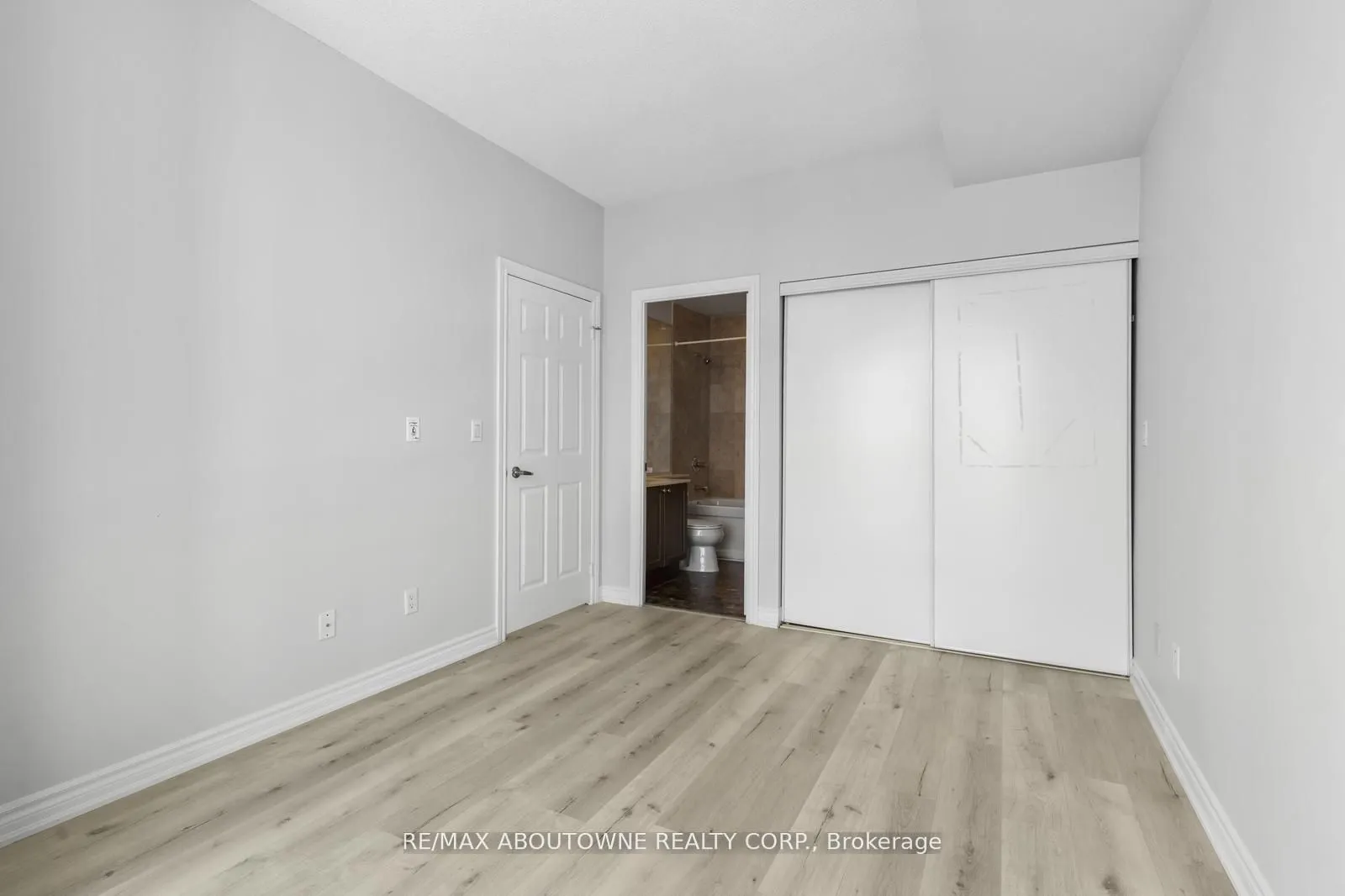 761 Bay Street, #3503