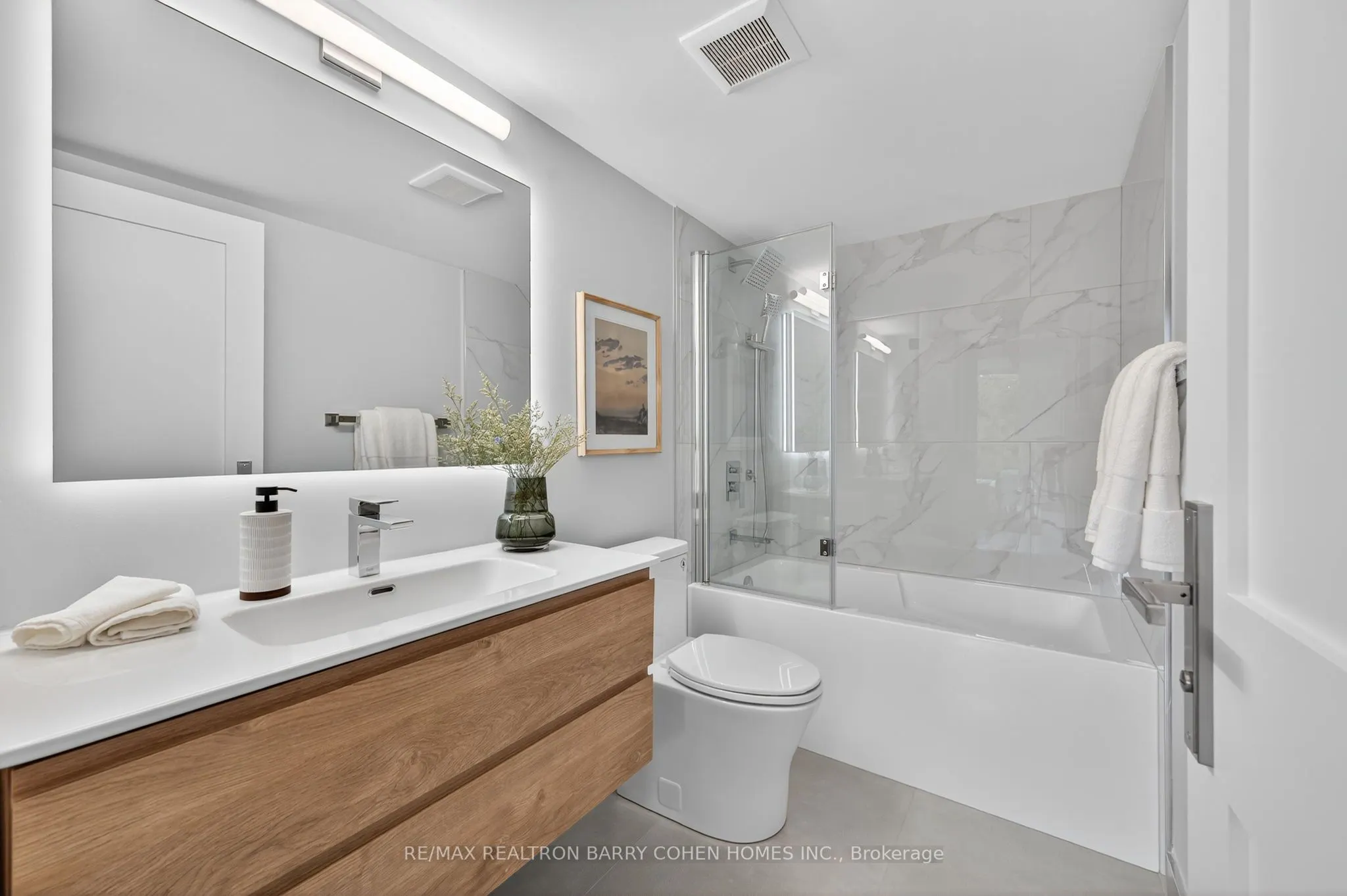 398 Eglinton Avenue E, #503