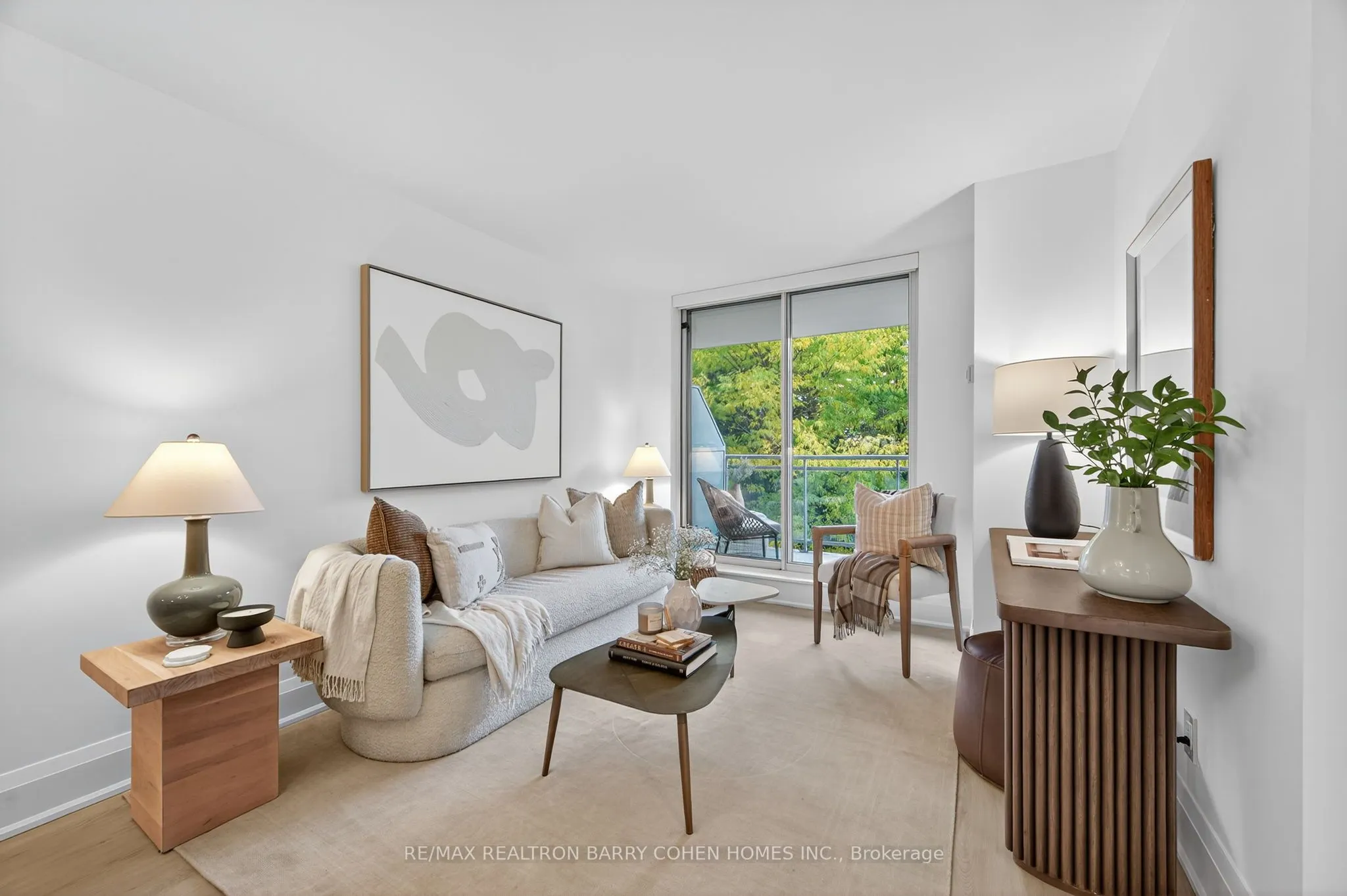 398 Eglinton Avenue E, #503