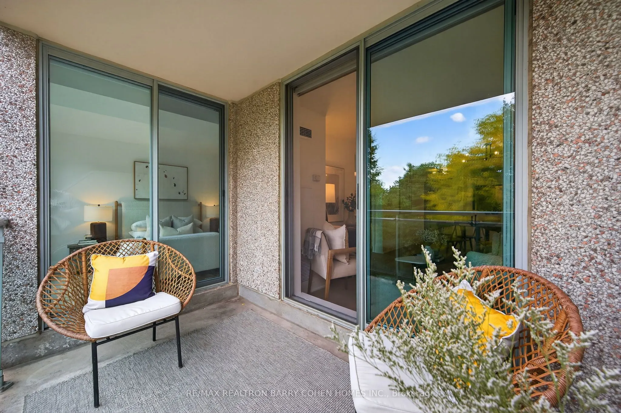 398 Eglinton Avenue E, #503