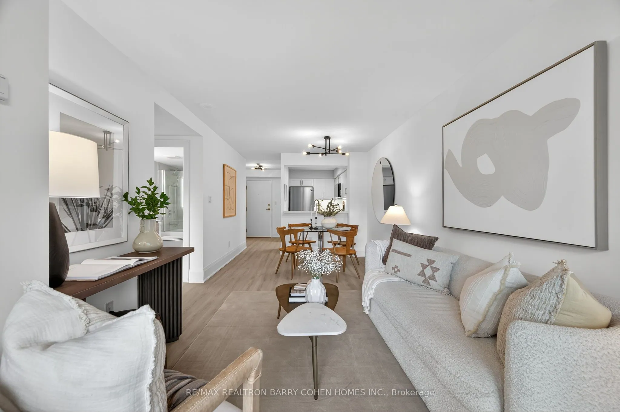 398 Eglinton Avenue E, #503