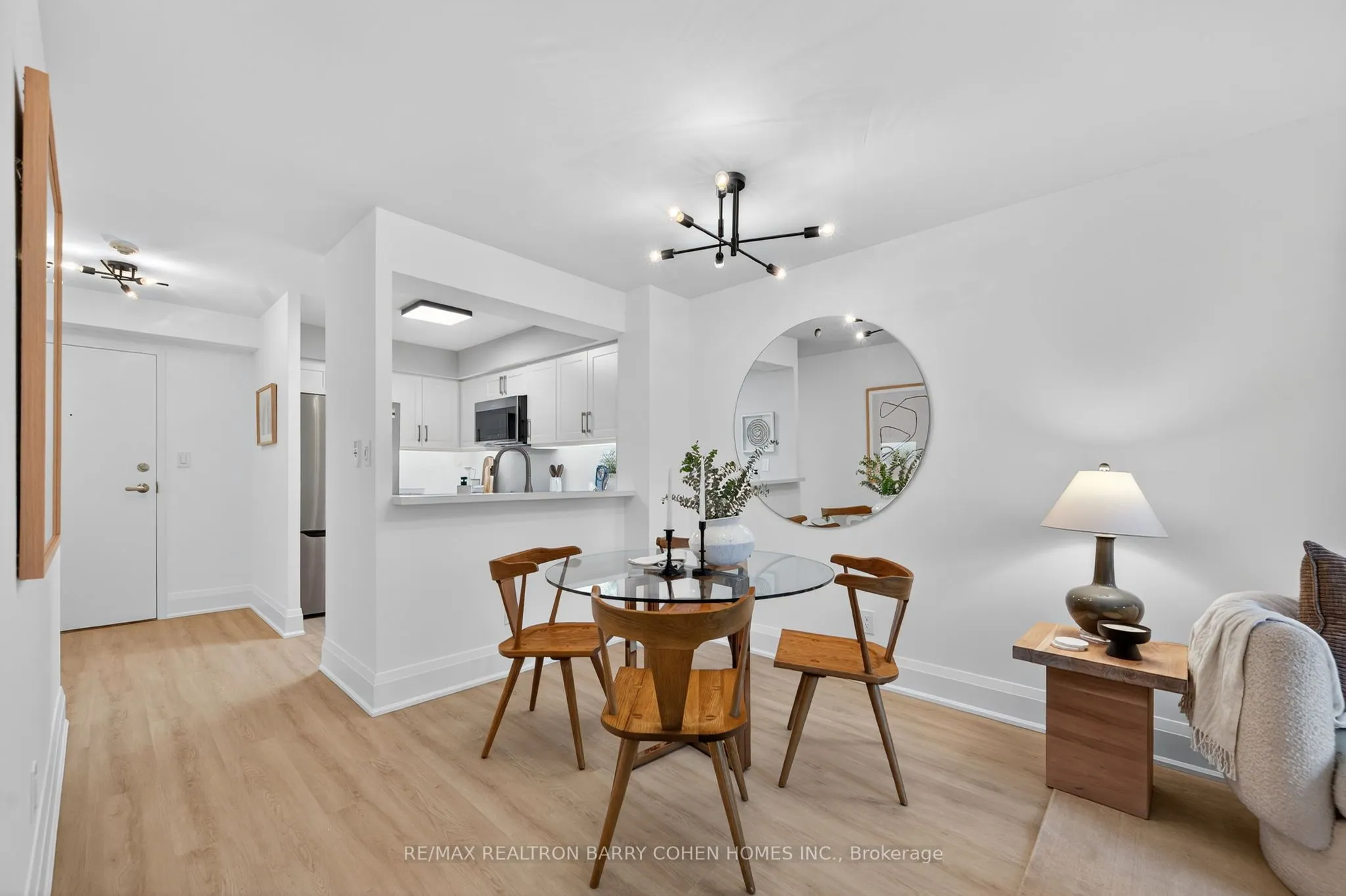 398 Eglinton Avenue E, #503