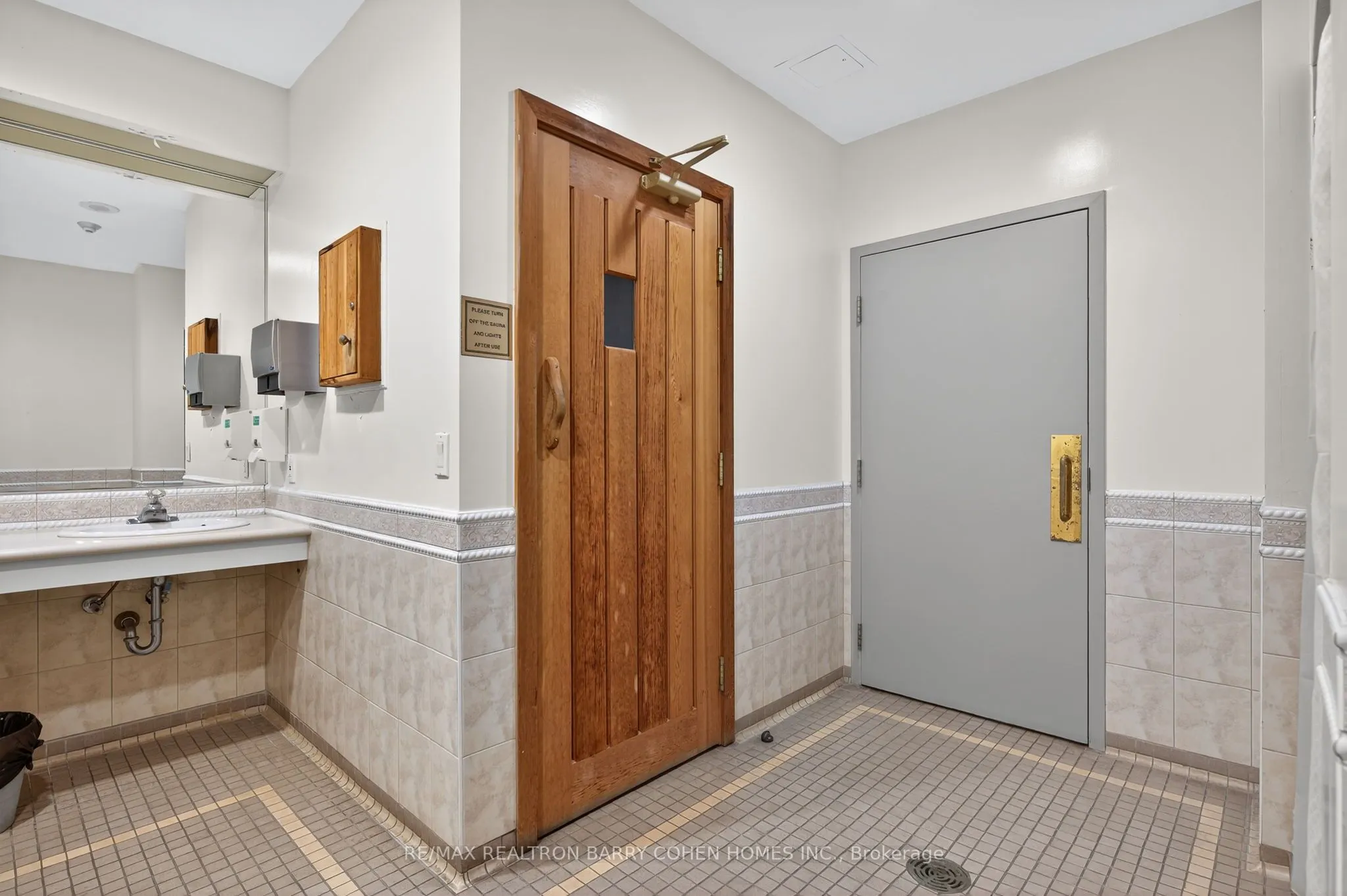 398 Eglinton Avenue E, #503