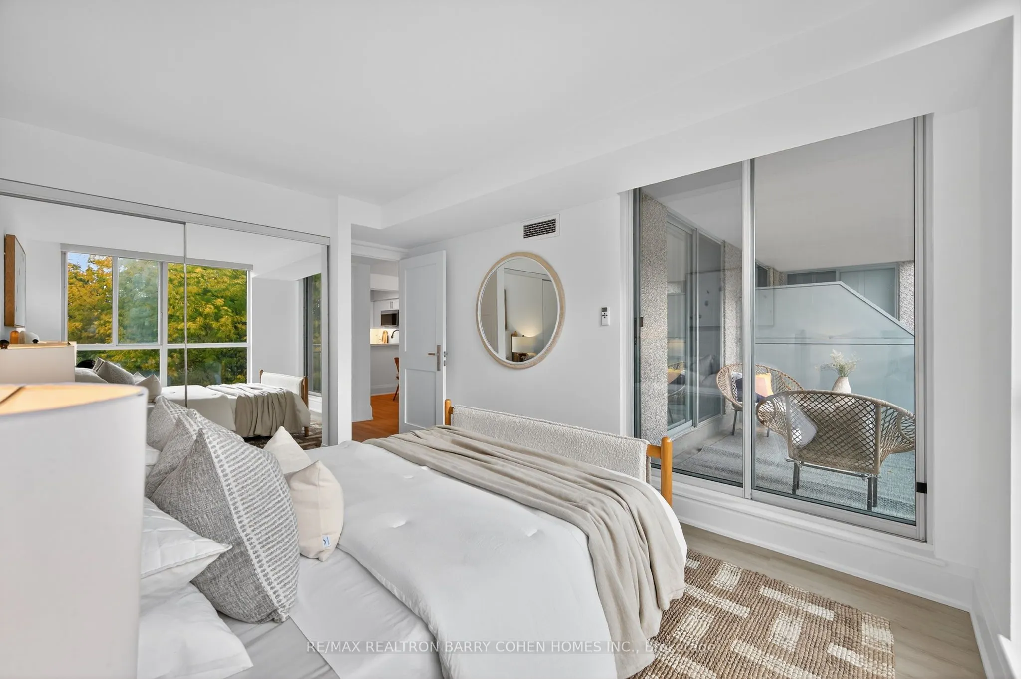 398 Eglinton Avenue E, #503