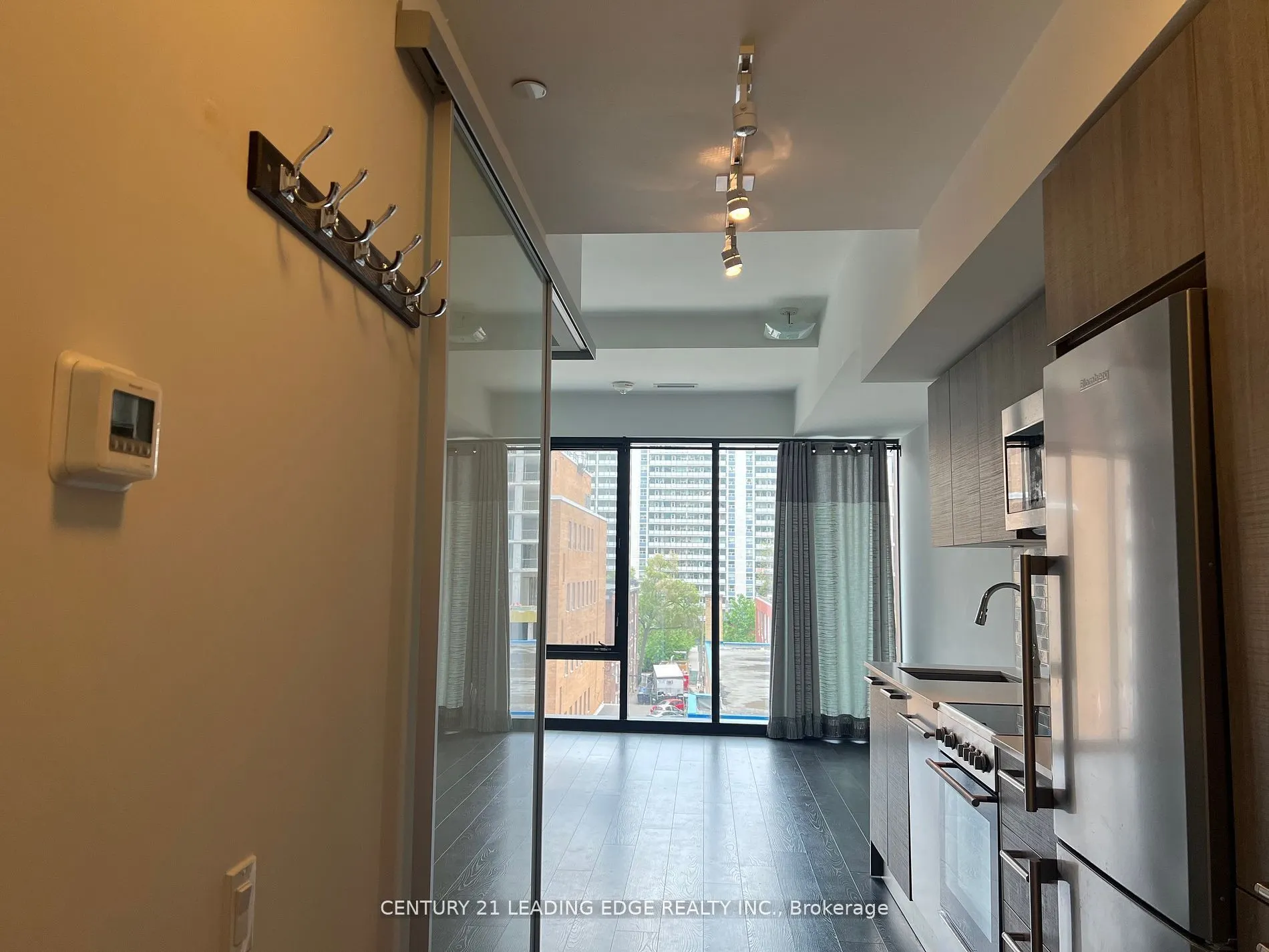 28 Wellesley Street E, #405
