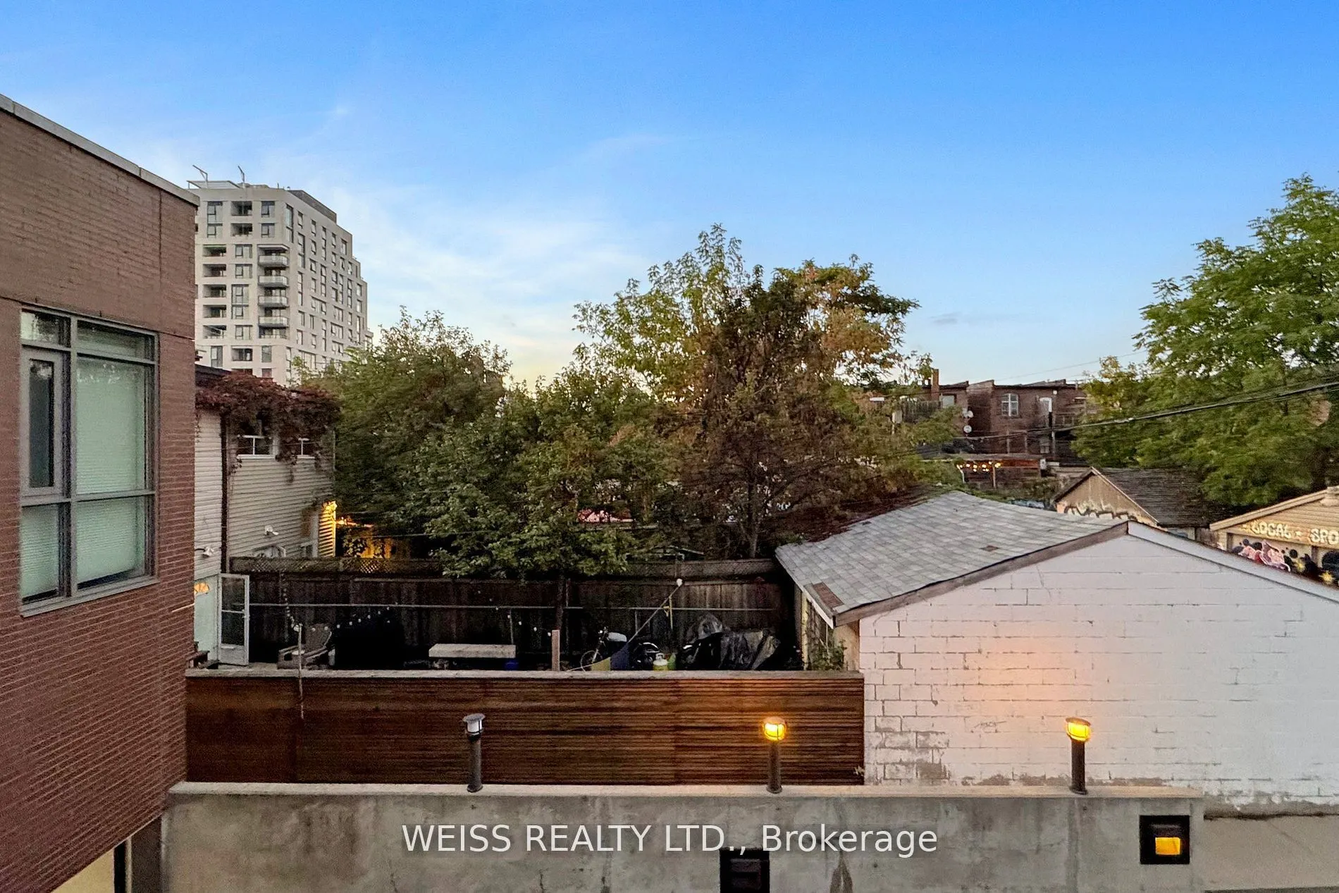 707 Dovercourt Road #215
