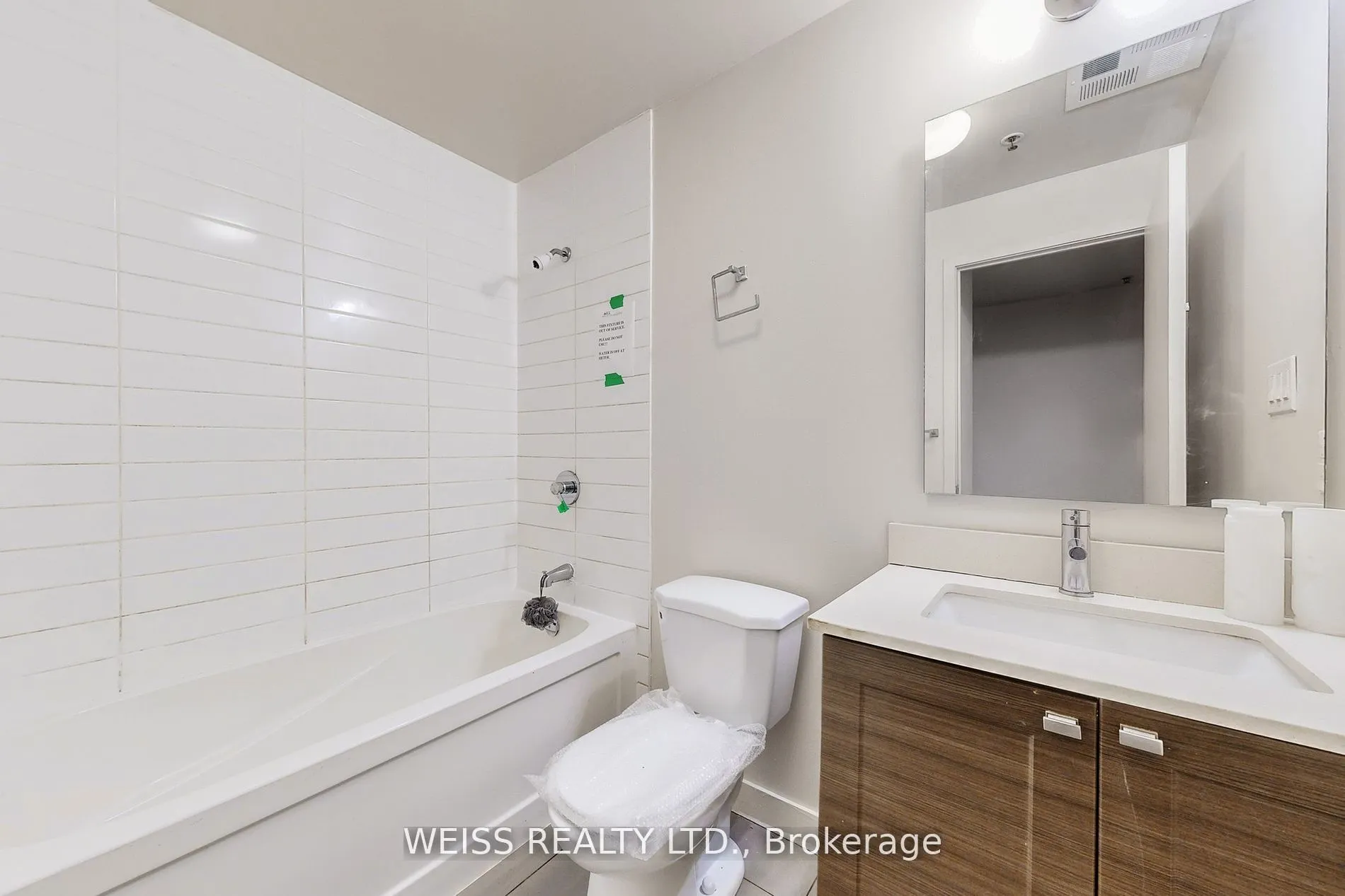 707 Dovercourt Road #215