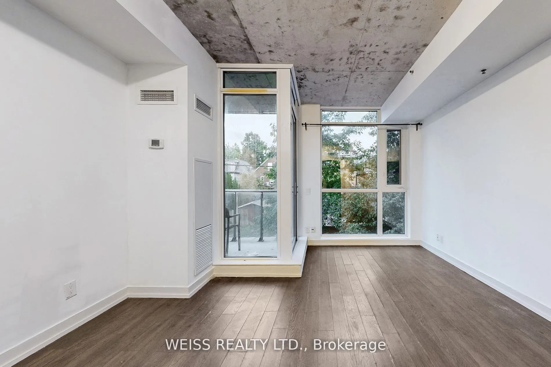 707 Dovercourt Road #215
