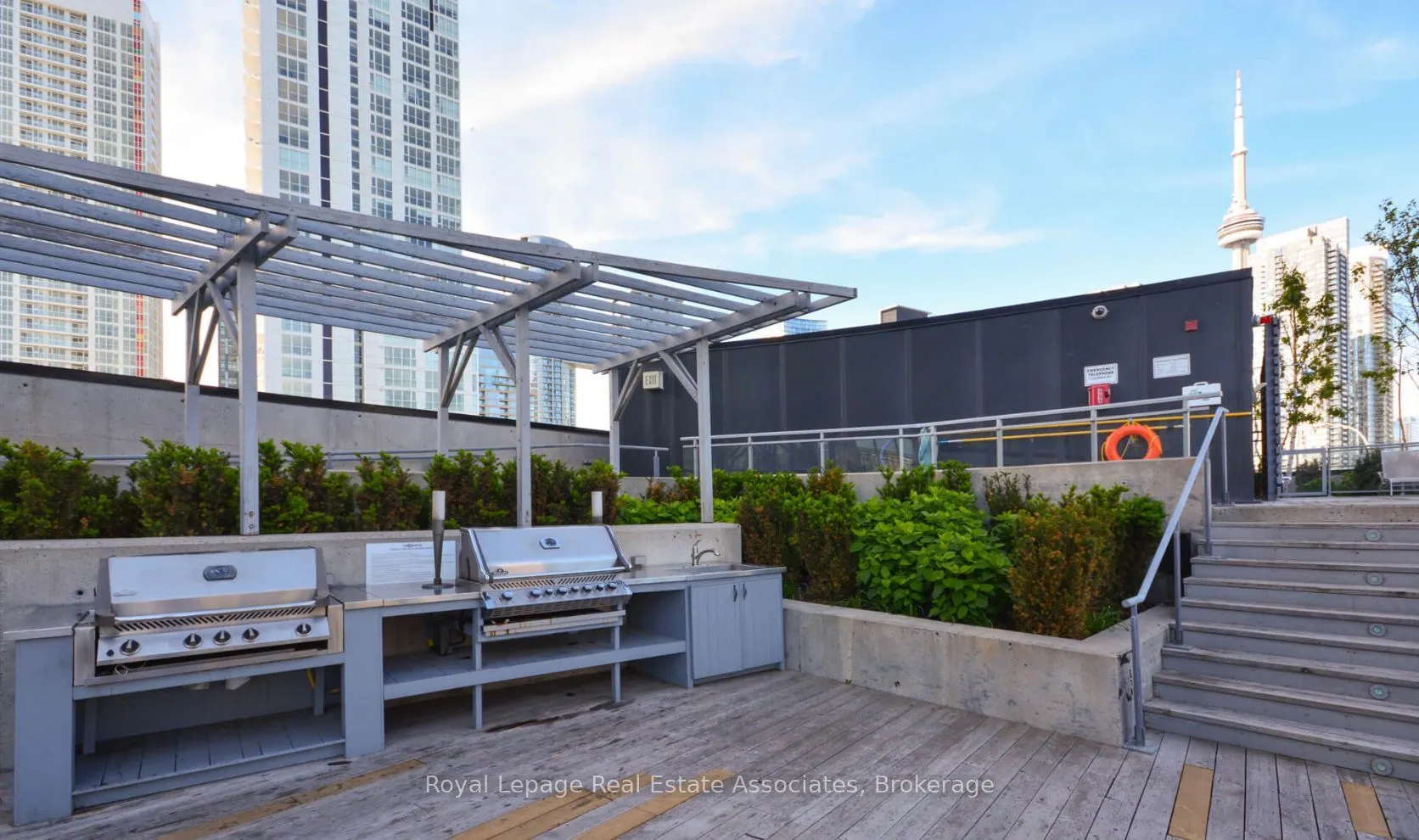 38 Dan Leckie Way, #505