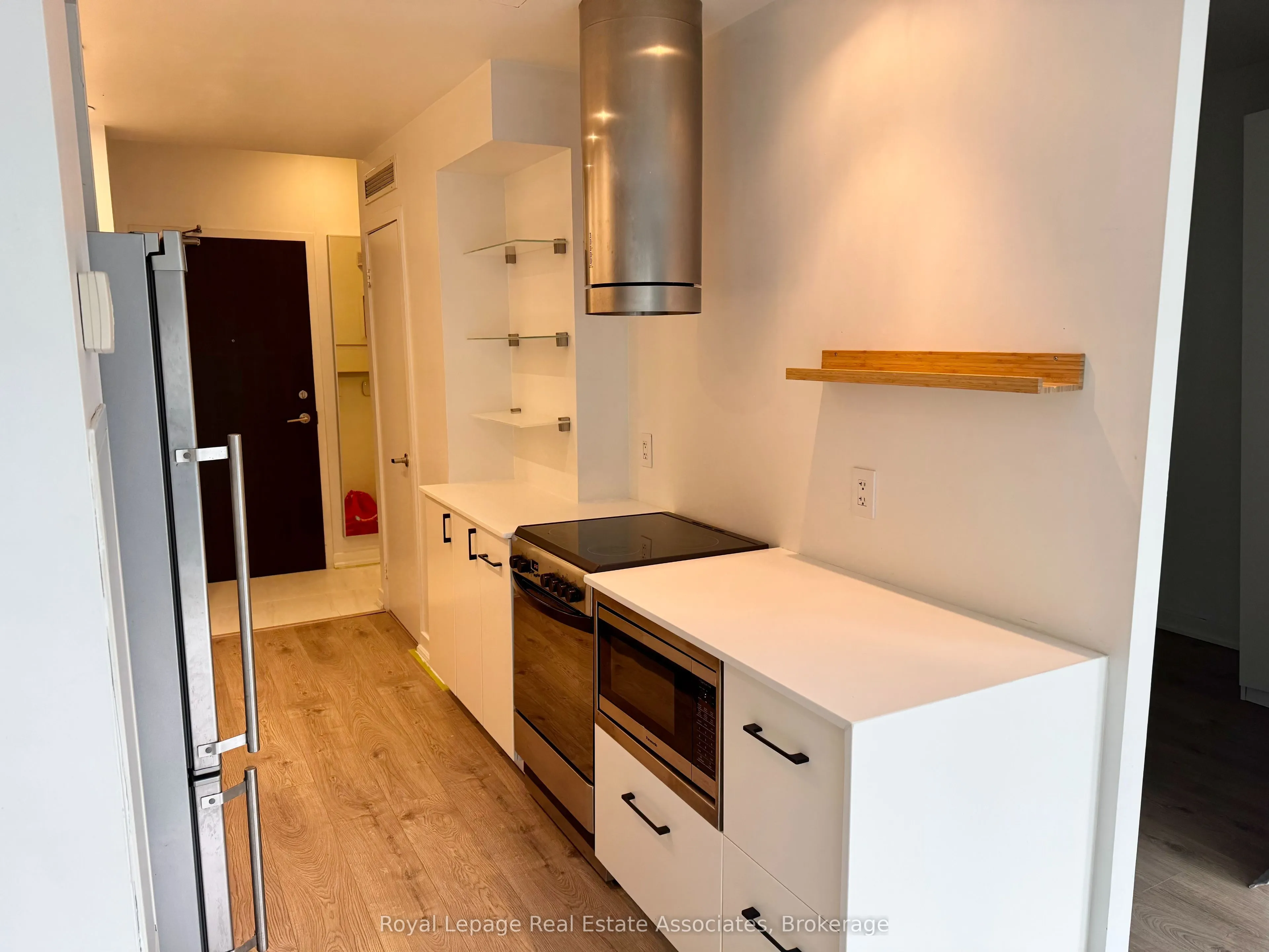 38 Dan Leckie Way, #505