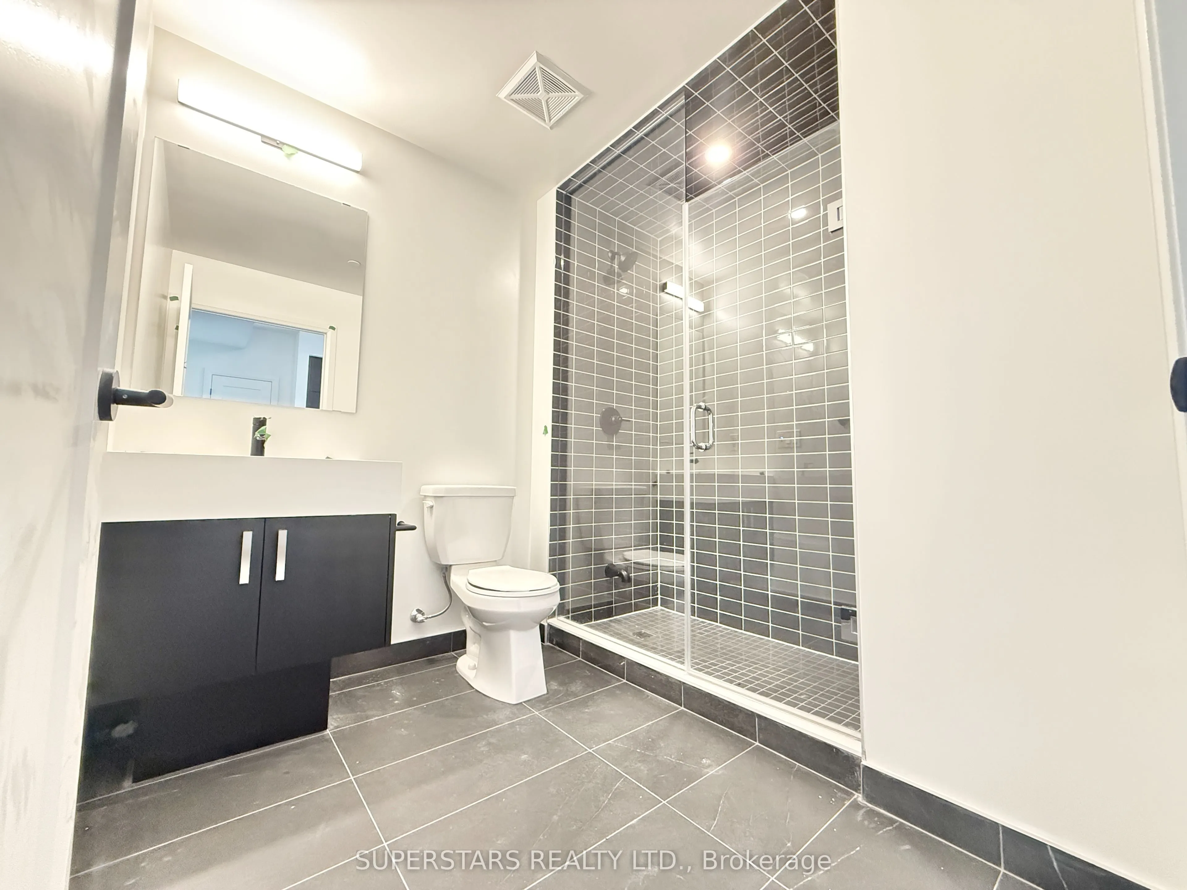 280 Dundas Street W, #2604