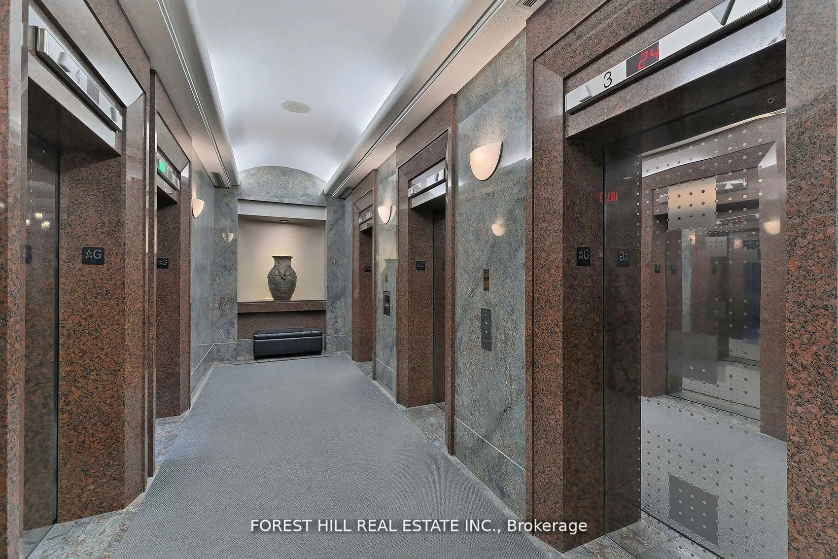 24 Wellesley Street W, #909
