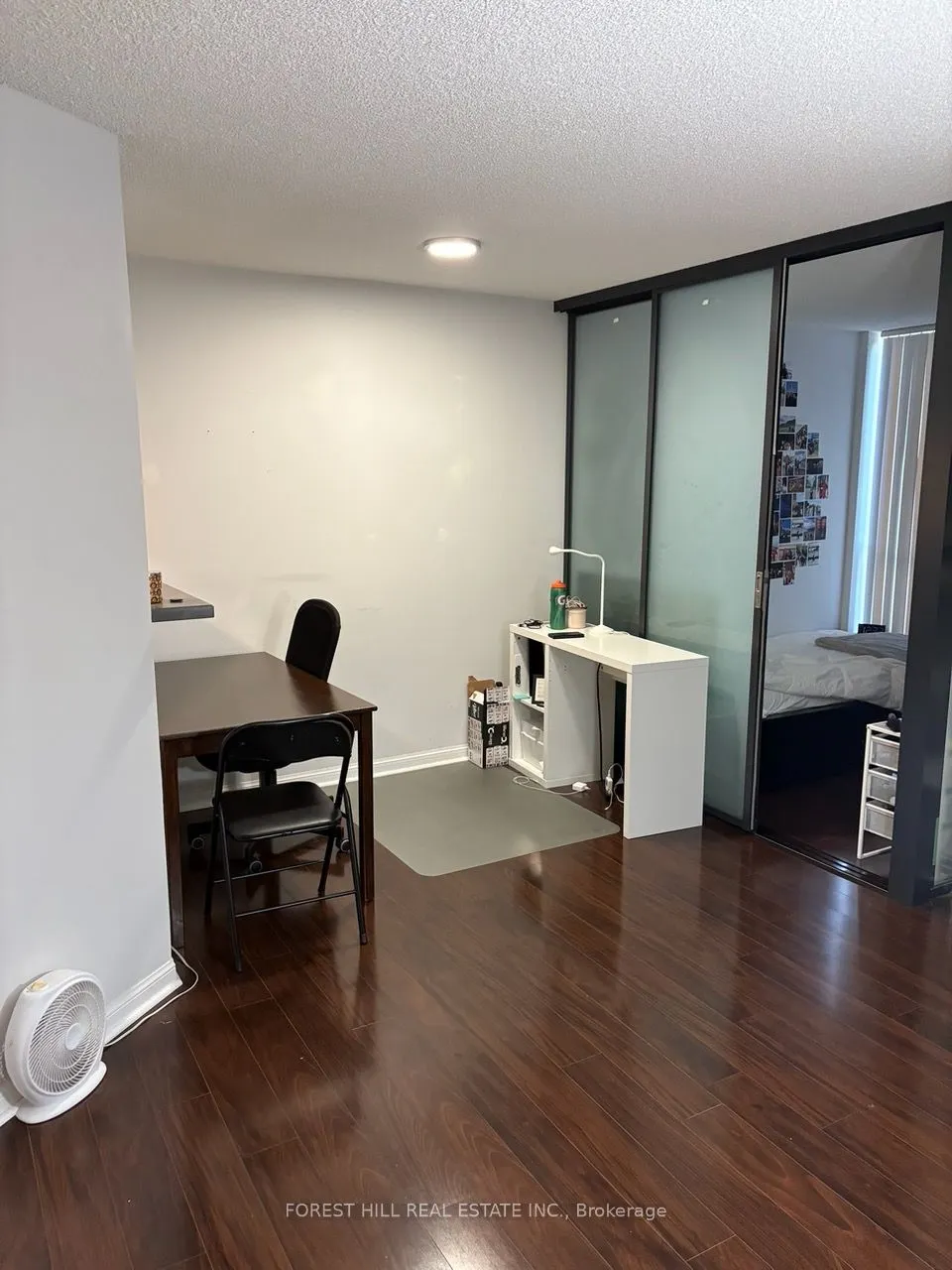 24 Wellesley Street W, #909