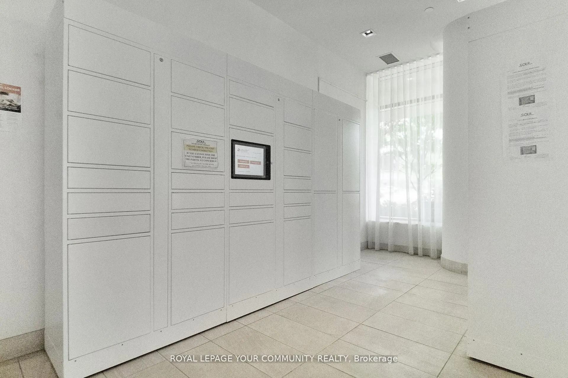 150 Fairview Mall Drive, #416