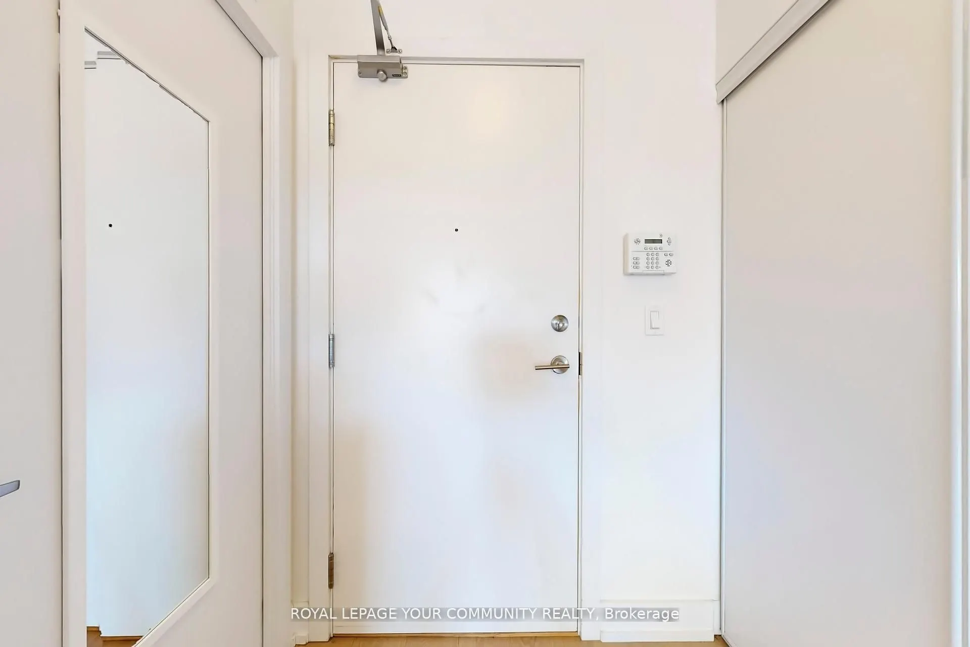 150 Fairview Mall Drive, #416
