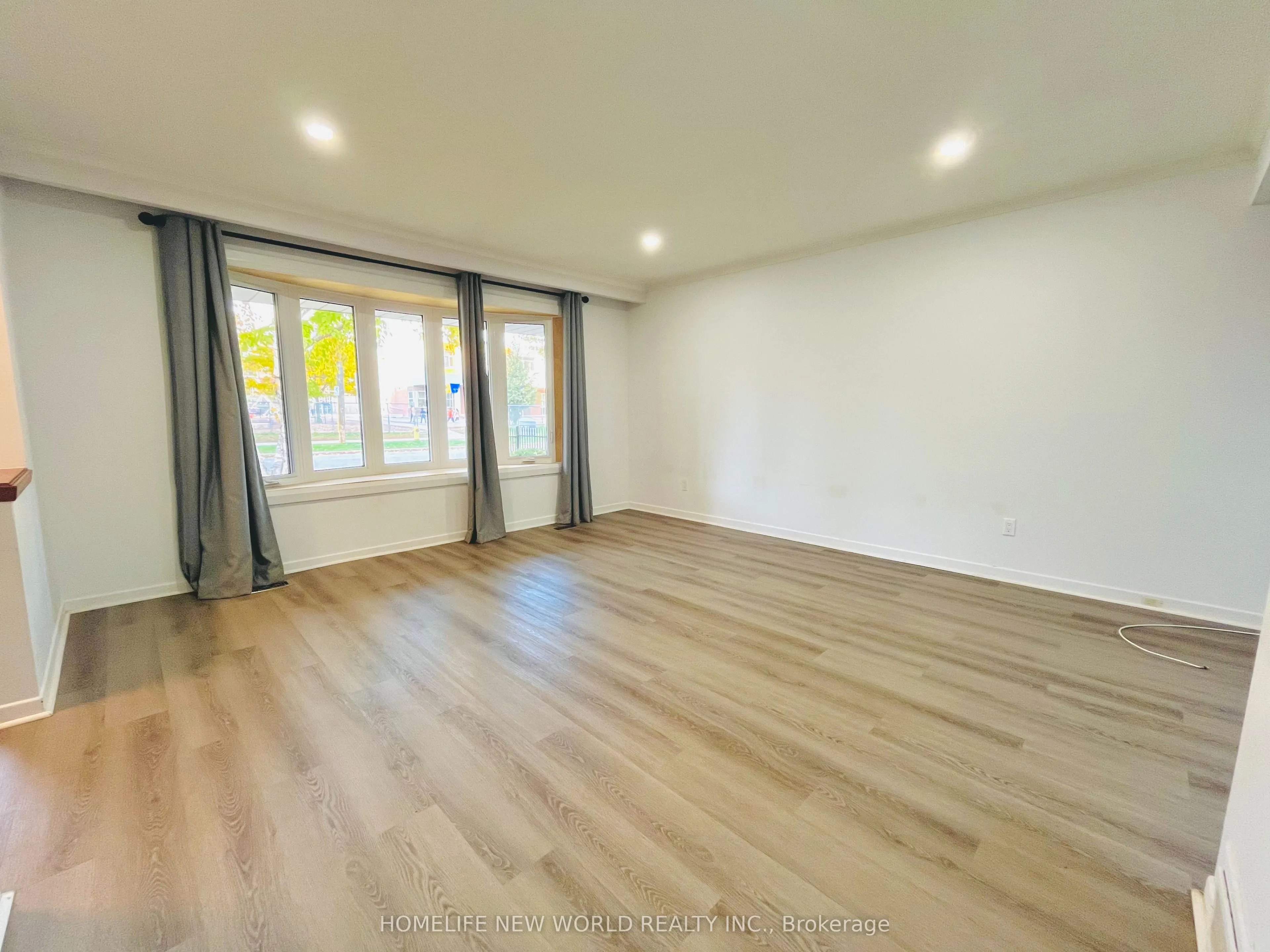49 MCKEE Avenue, #GROUND