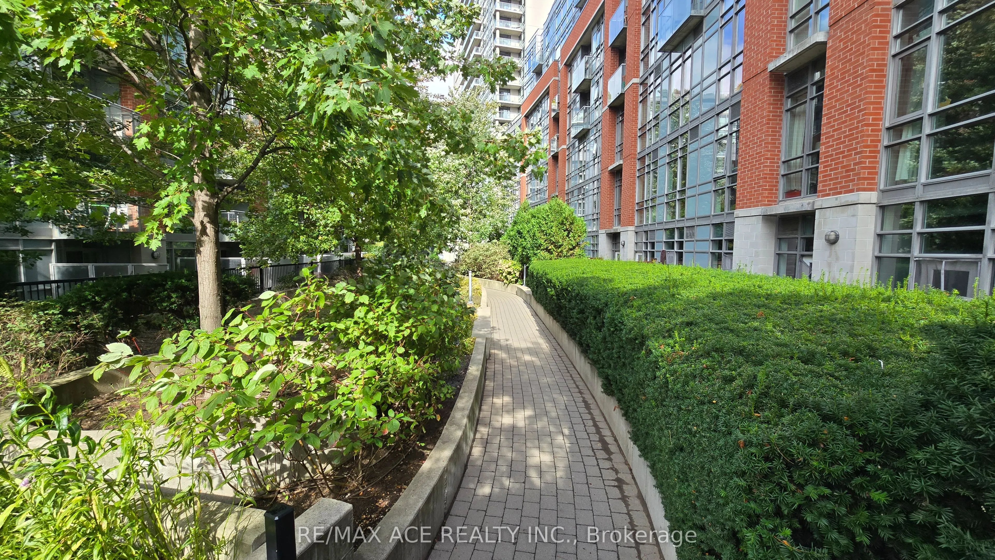 170 Sudbury Street, #104