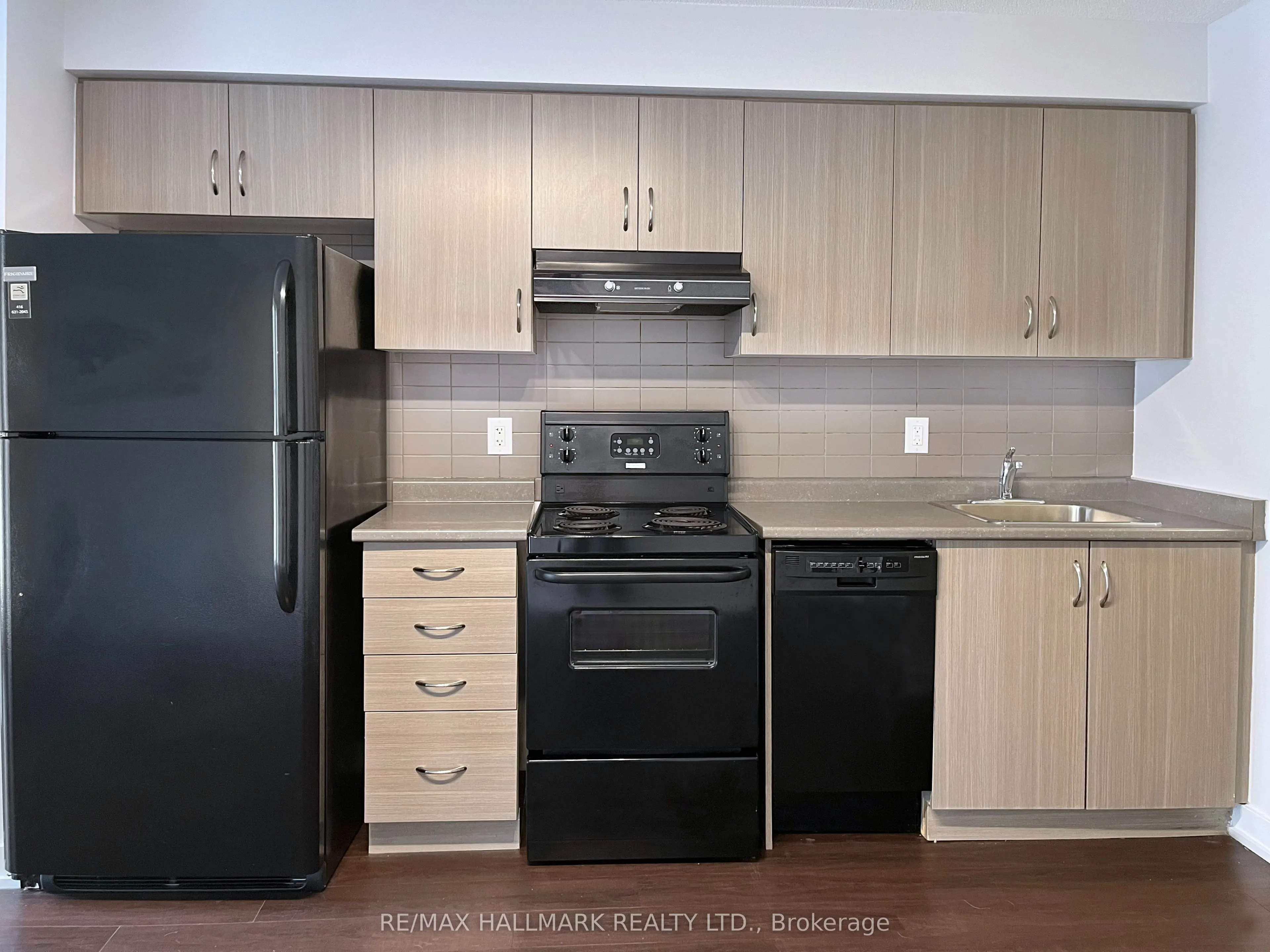 132 Berkeley Street, #416