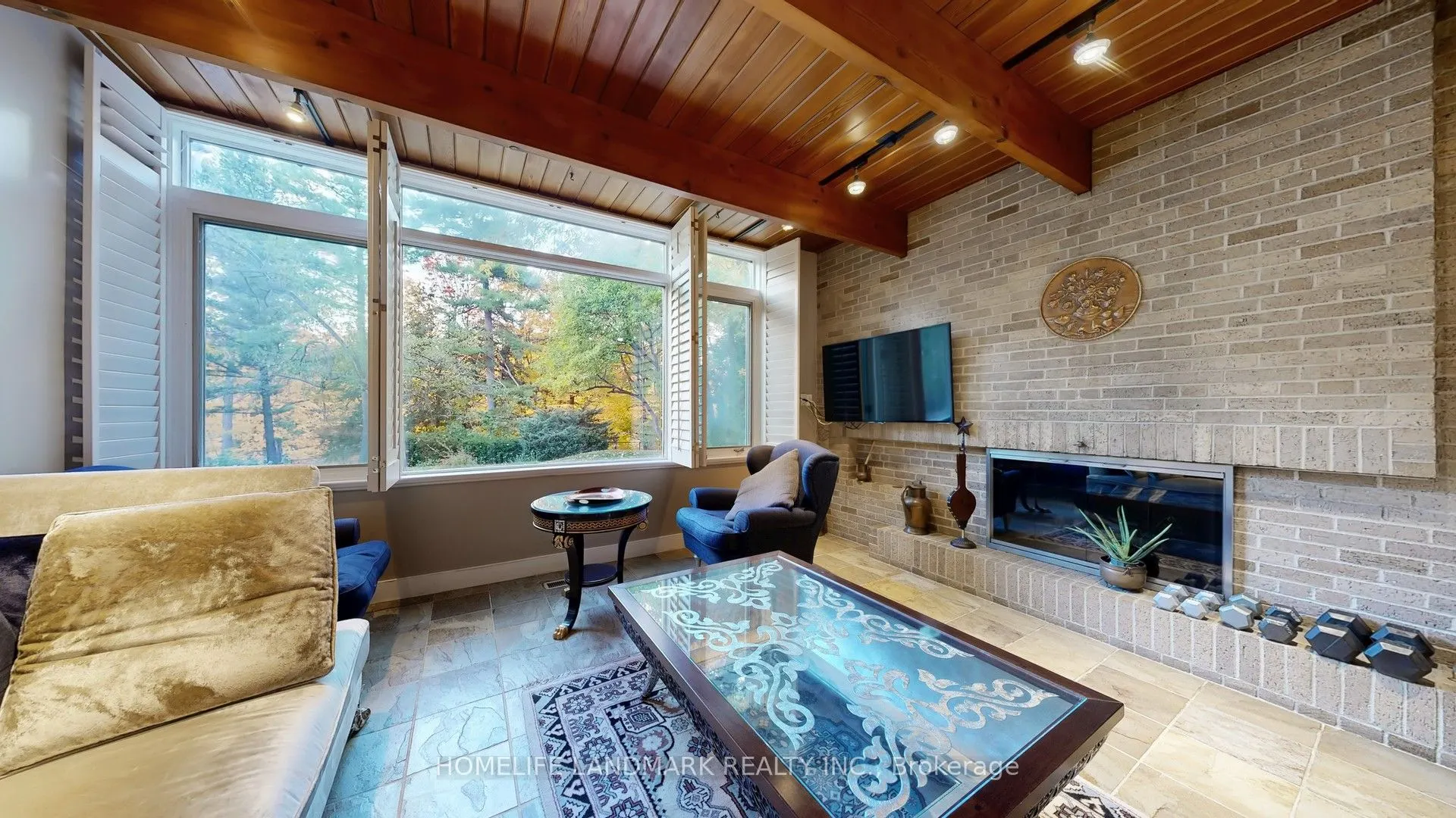85 Forest Grove Drive