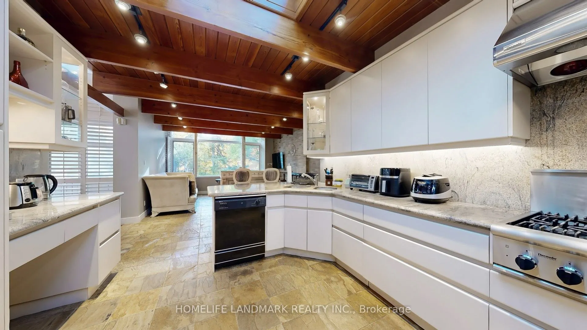 85 Forest Grove Drive