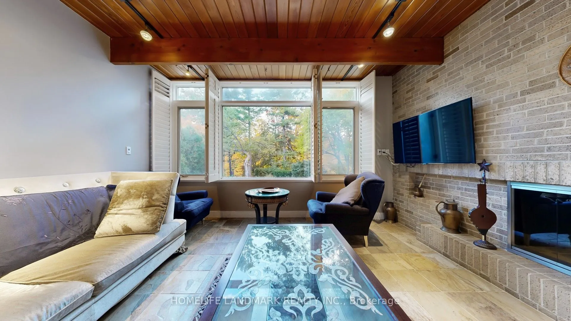 85 Forest Grove Drive
