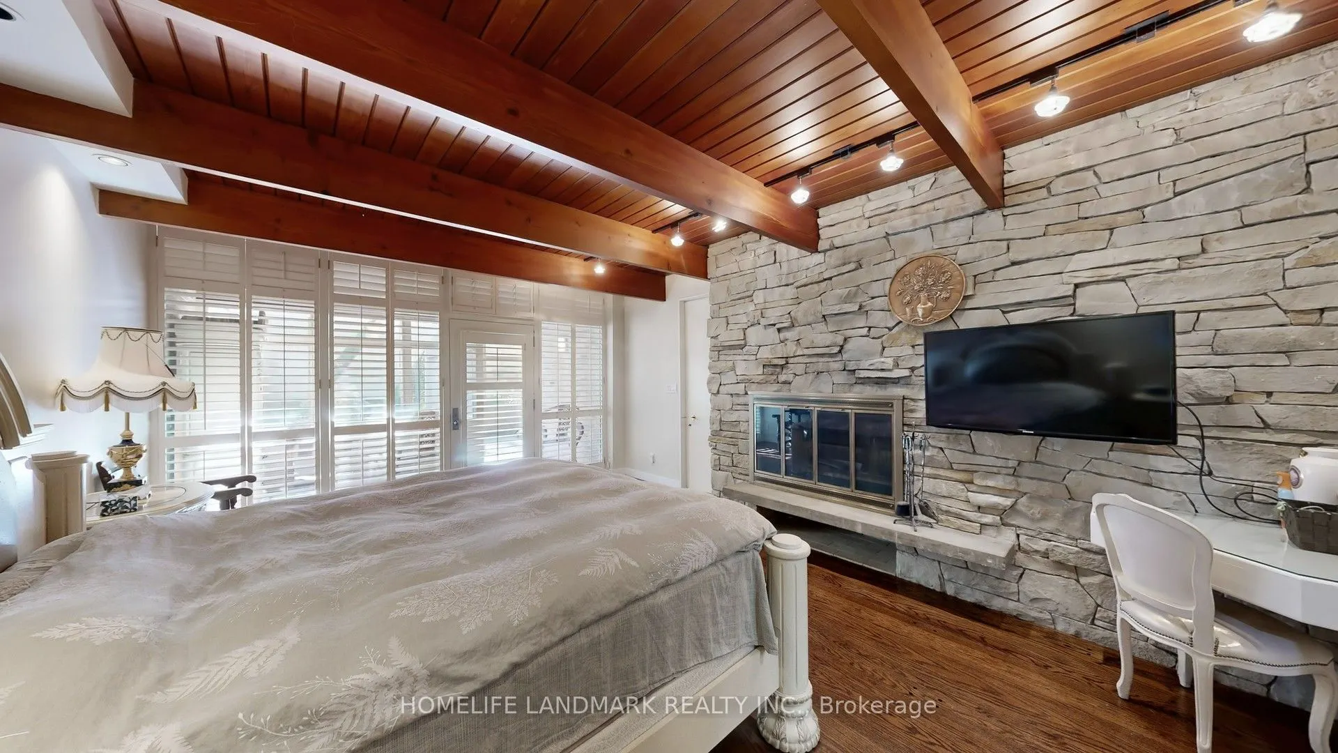 85 Forest Grove Drive