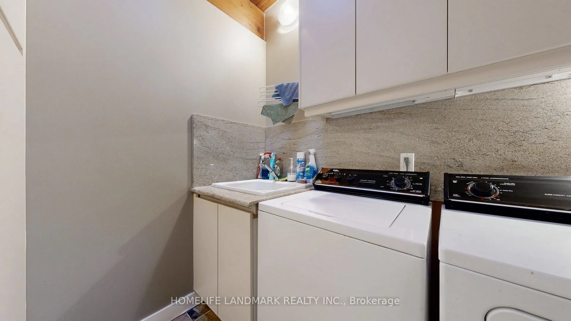 85 Forest Grove Drive