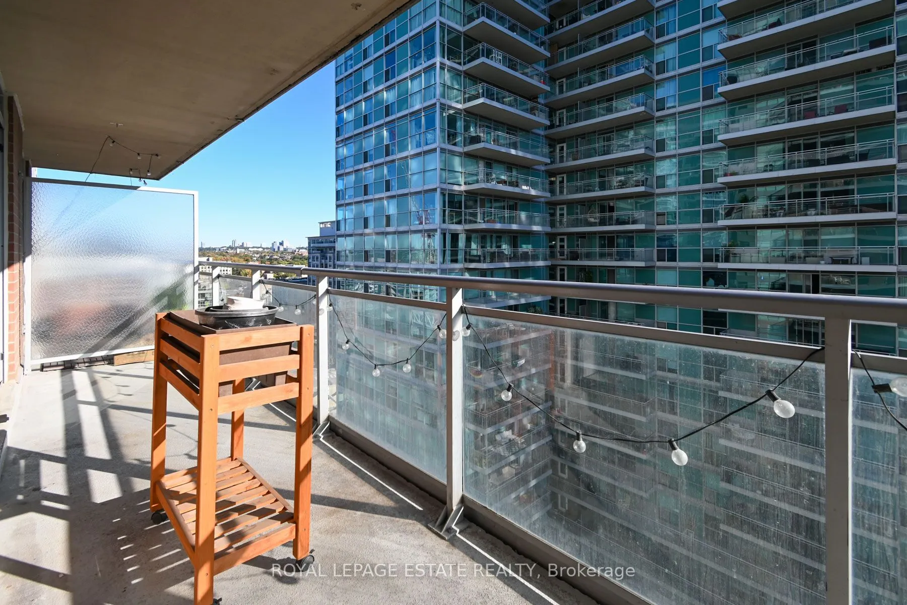 50 Lynn Williams Street, #1412